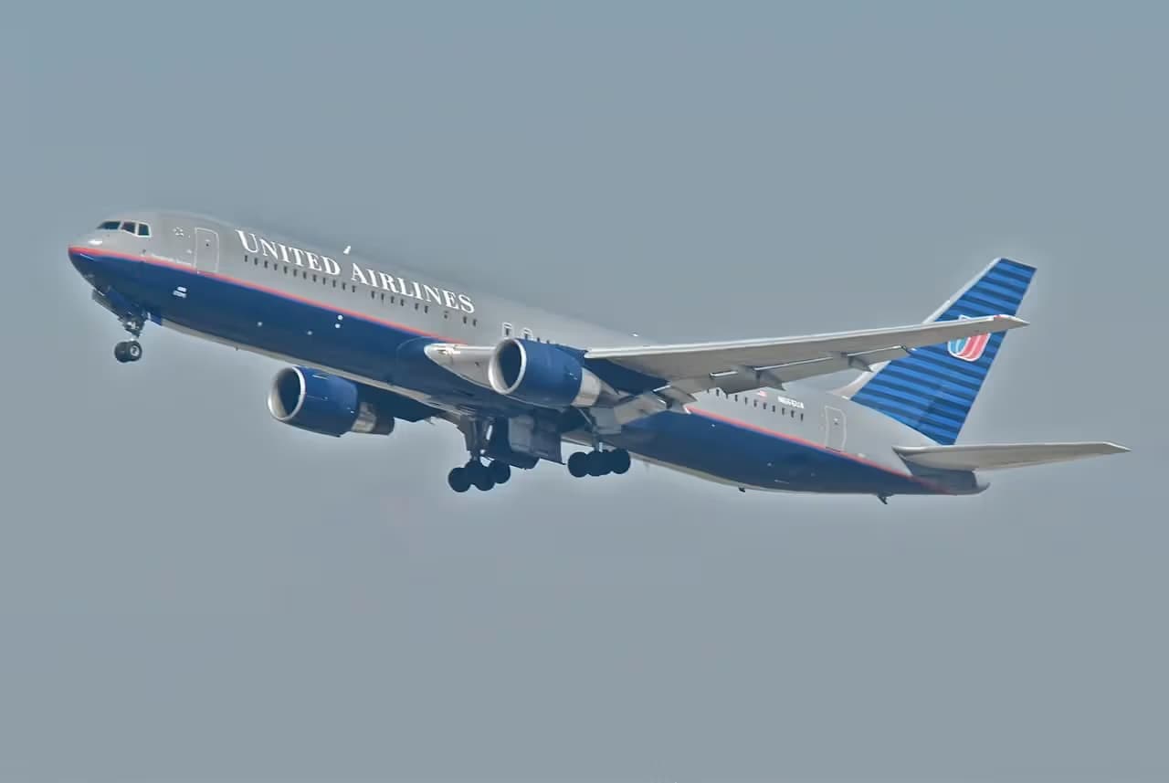 N666UA — Boeing