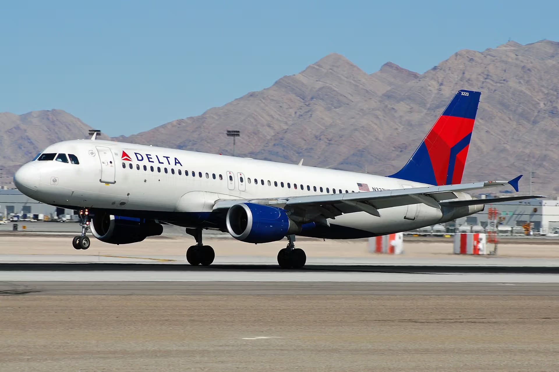 N323US — Airbus