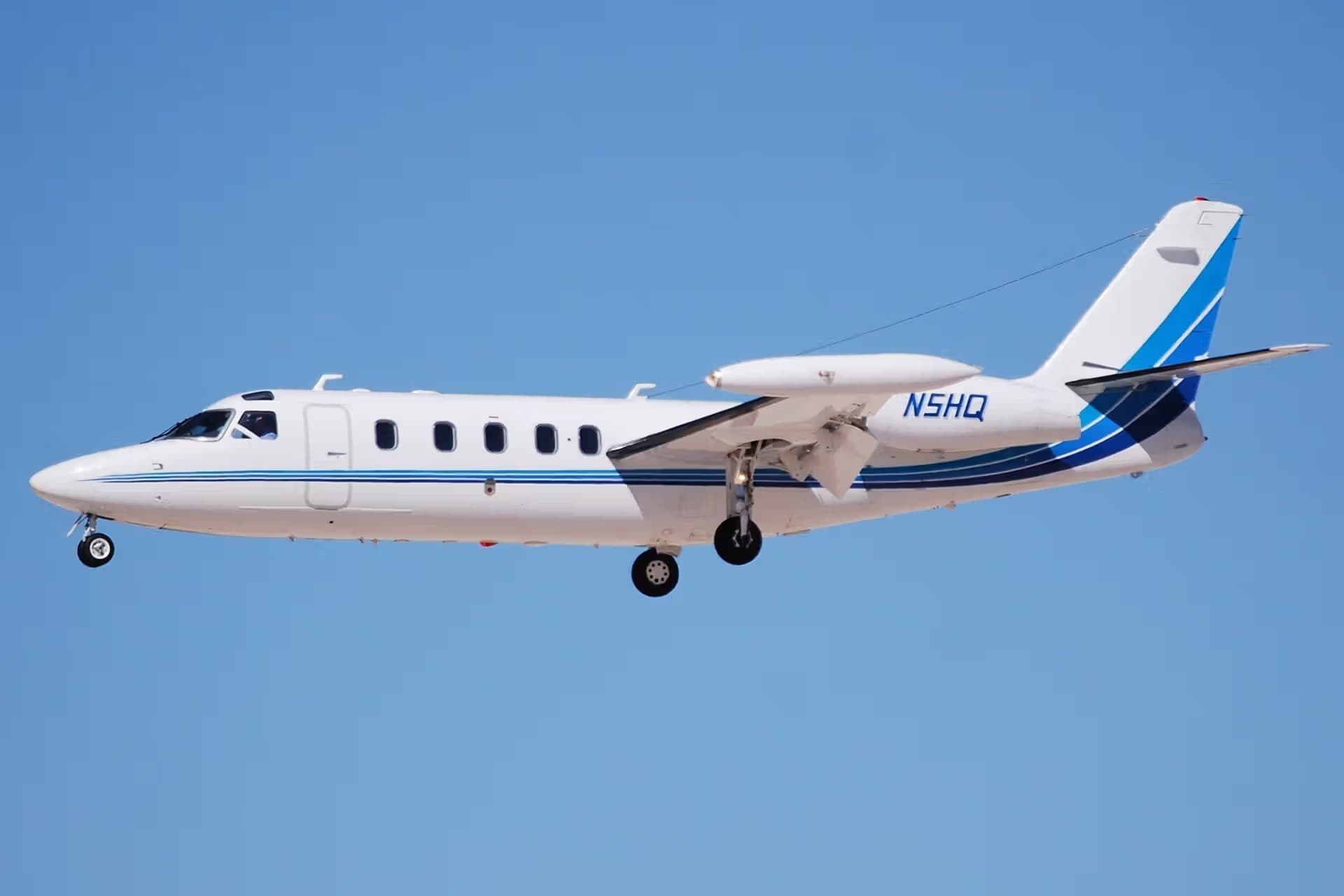 N5HQ — Aircraft
