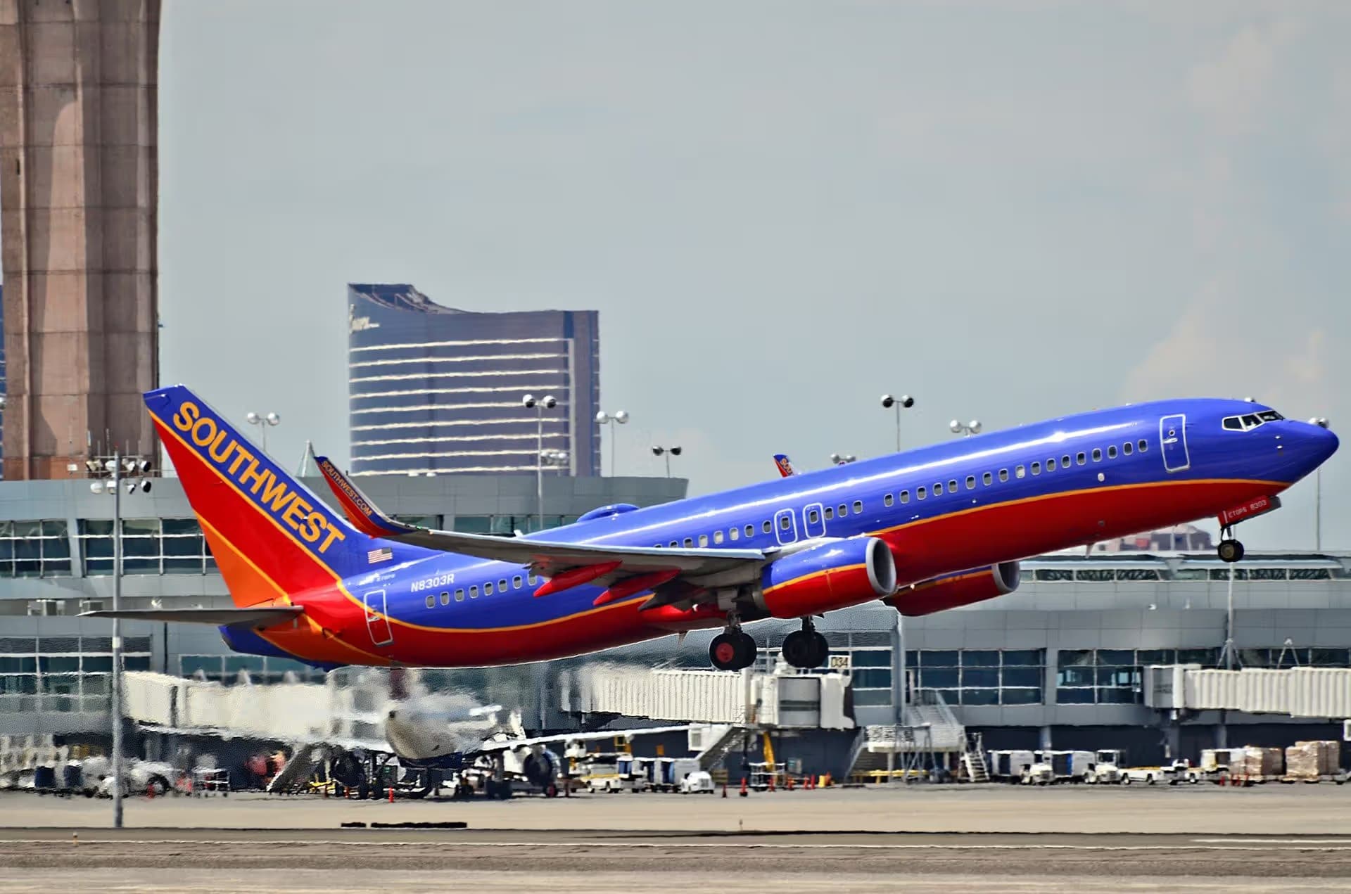 N8303R — Boeing