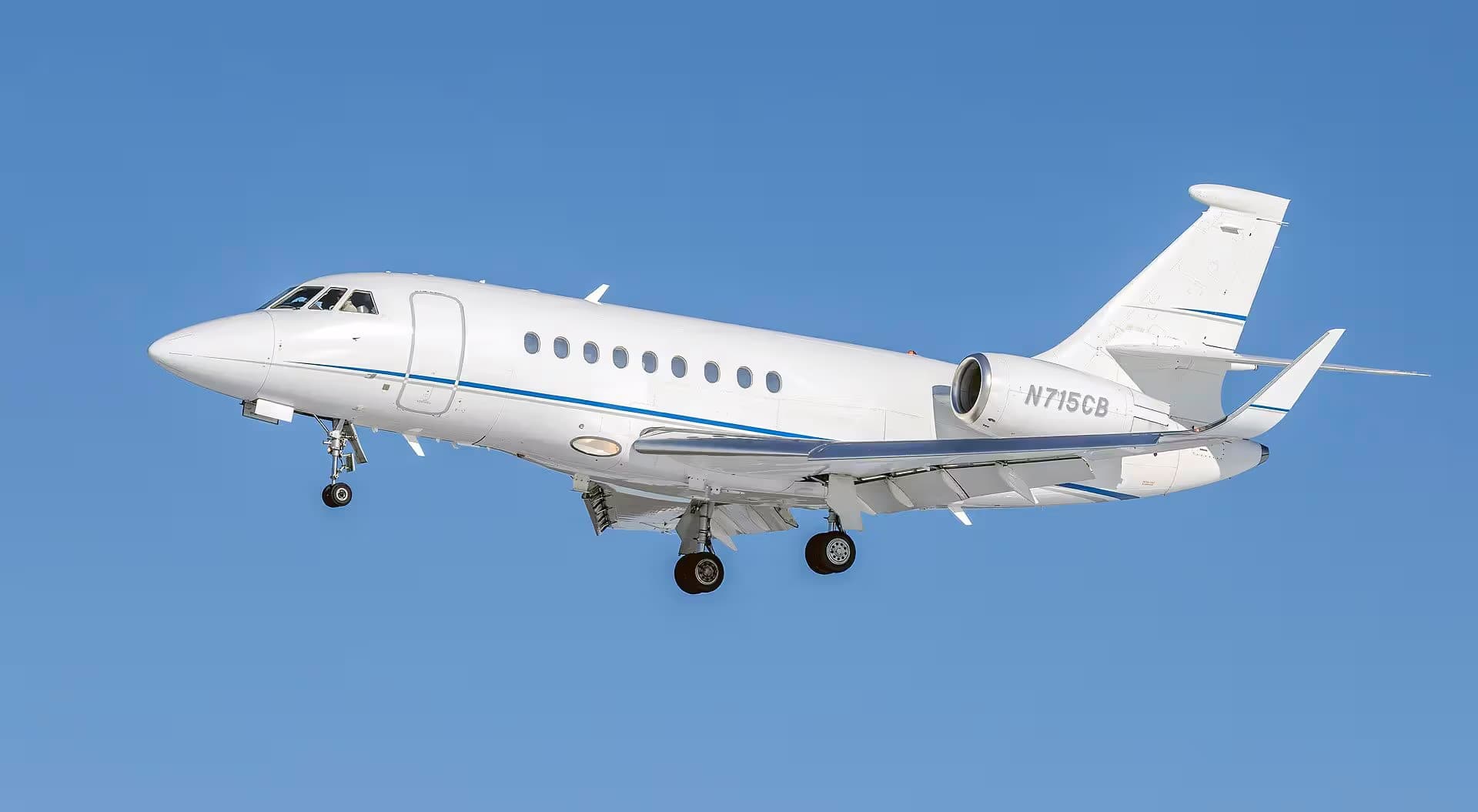 N715CB — Business jet