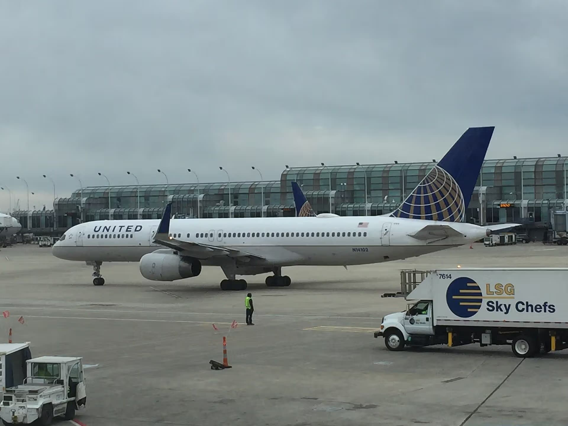 N14102 — Boeing