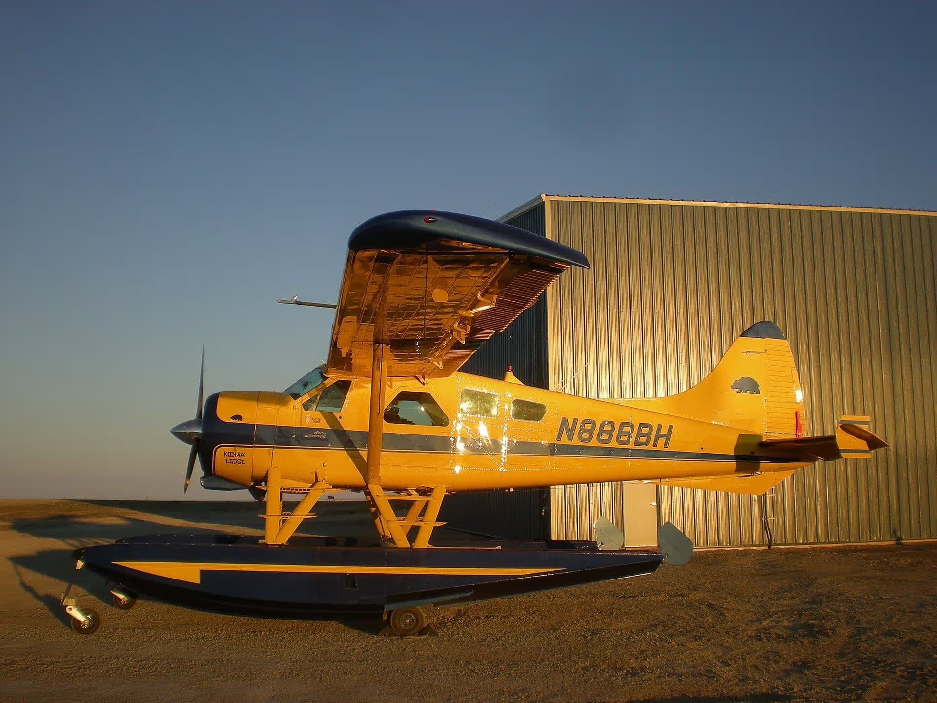N888BH — De Havilland