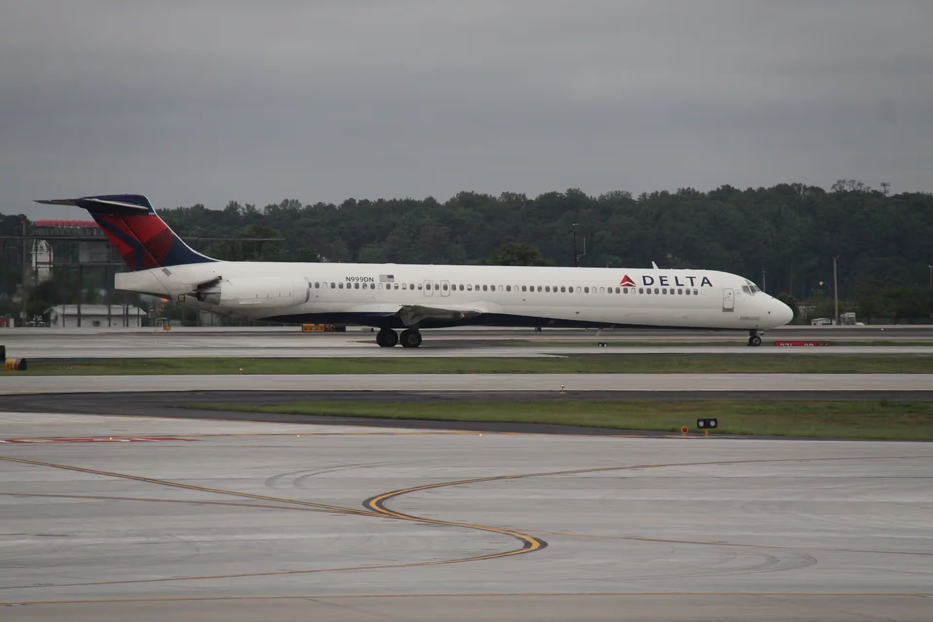 N999DN — Douglas
