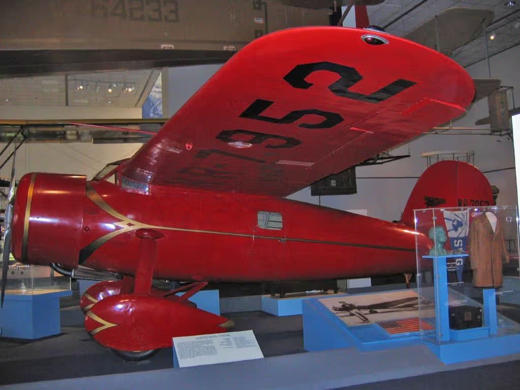 Unidentified — Single-engine aircraft