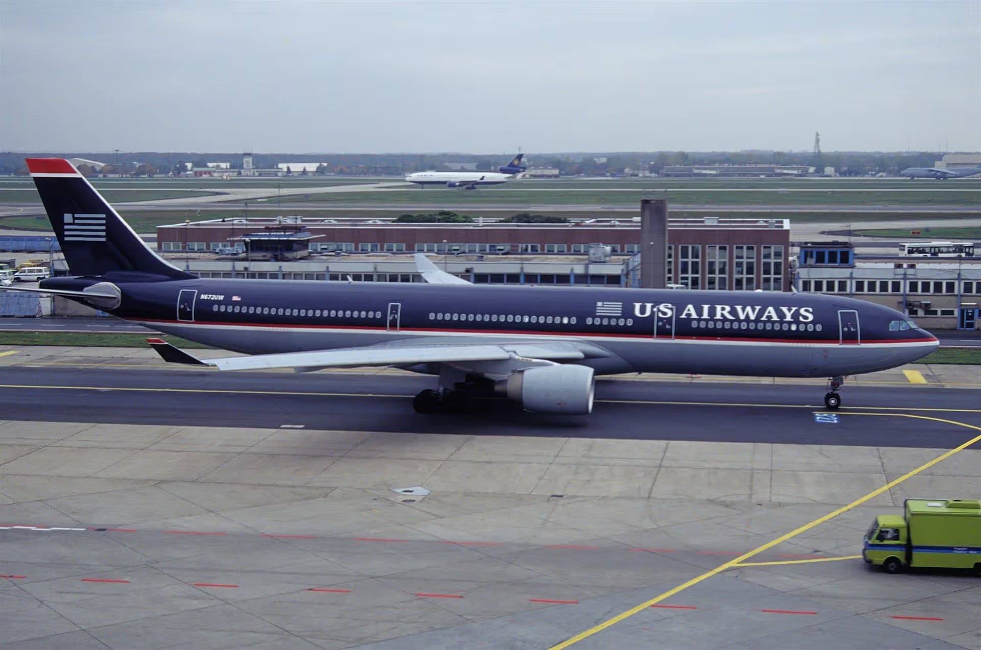 N672UW — Airbus