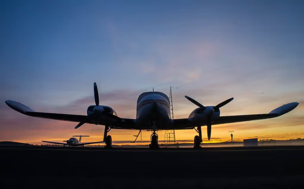 VH-AGE — Cessna
