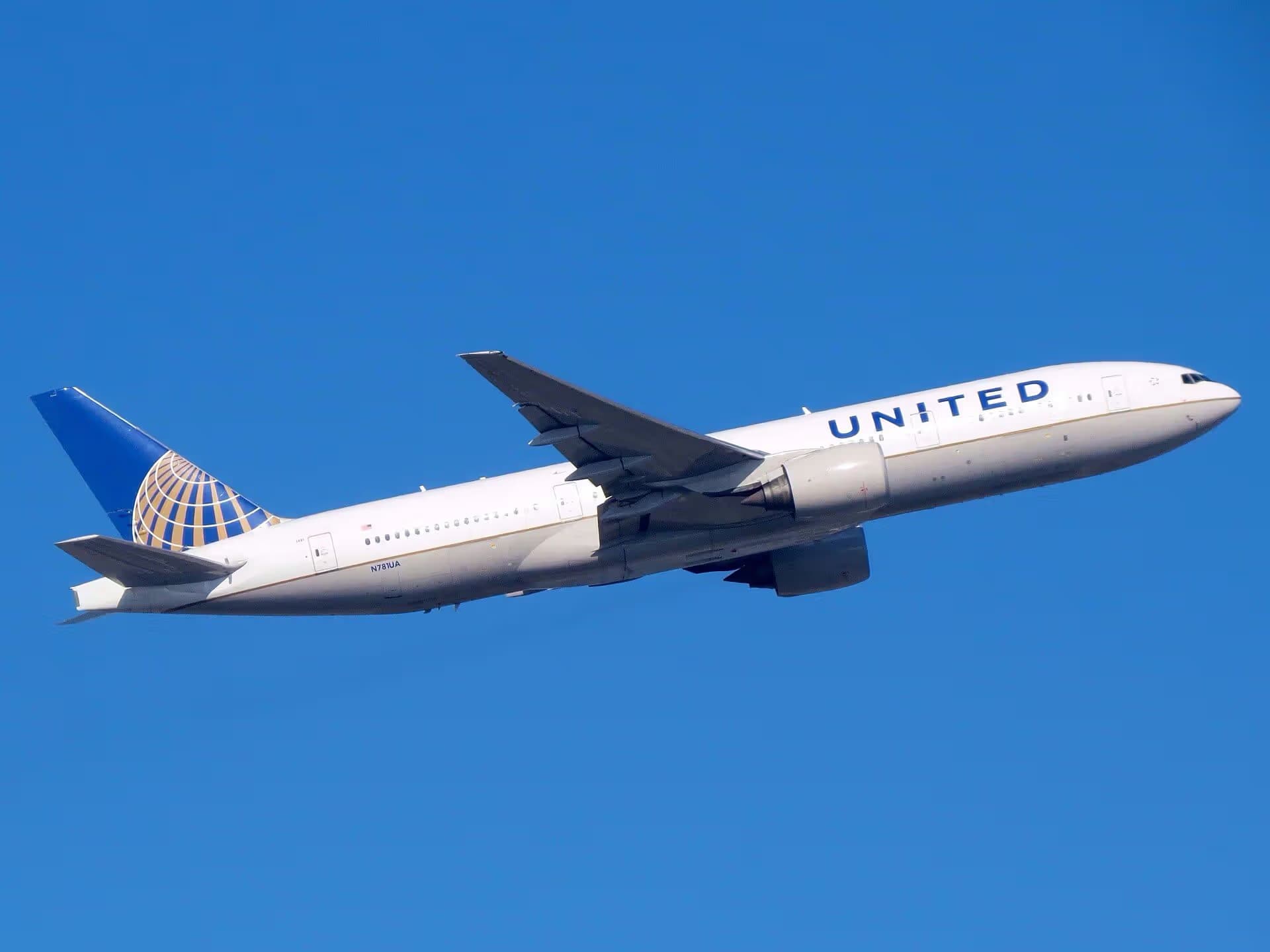 N781UA — Boeing