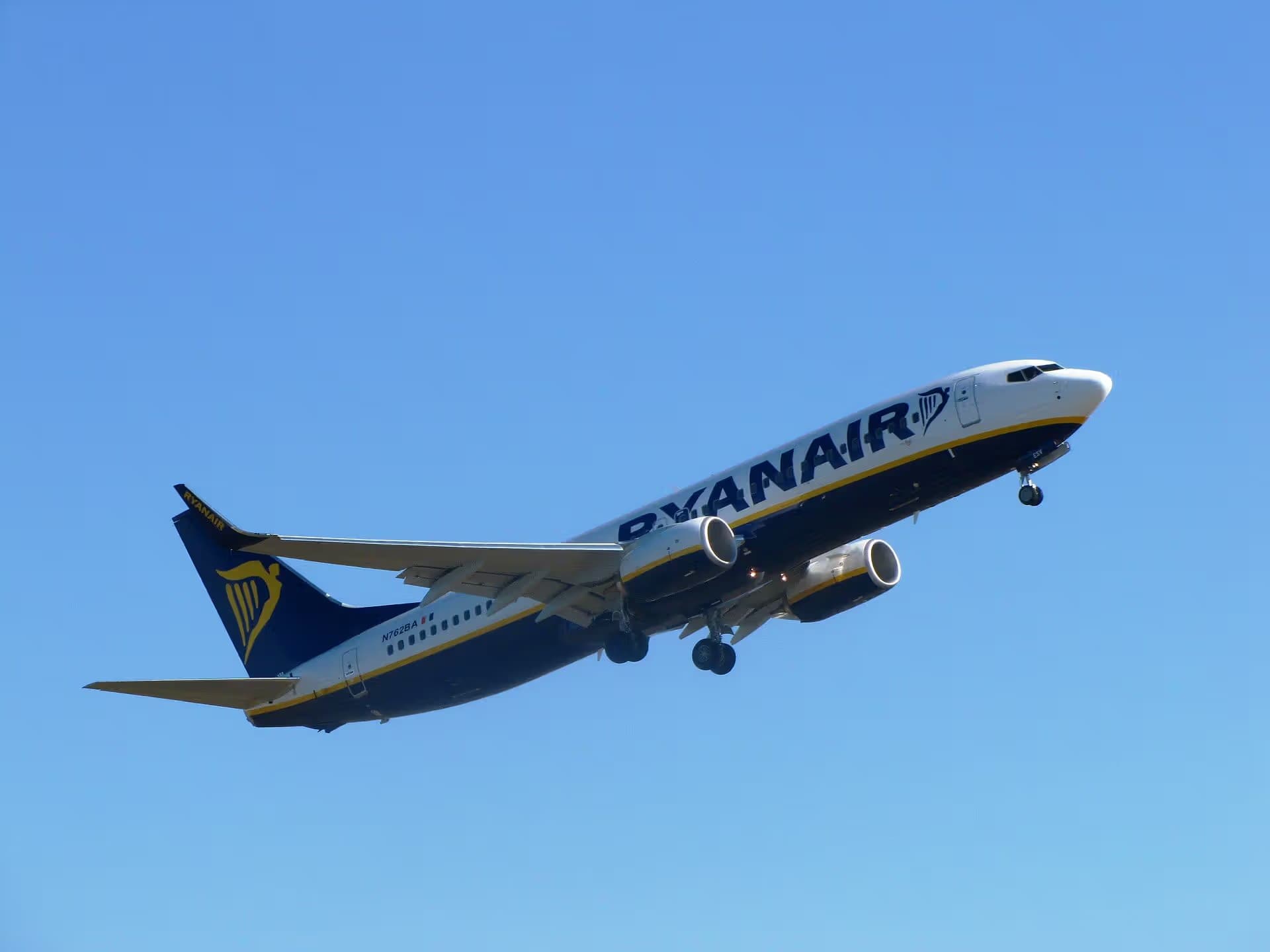 N762BA — Boeing