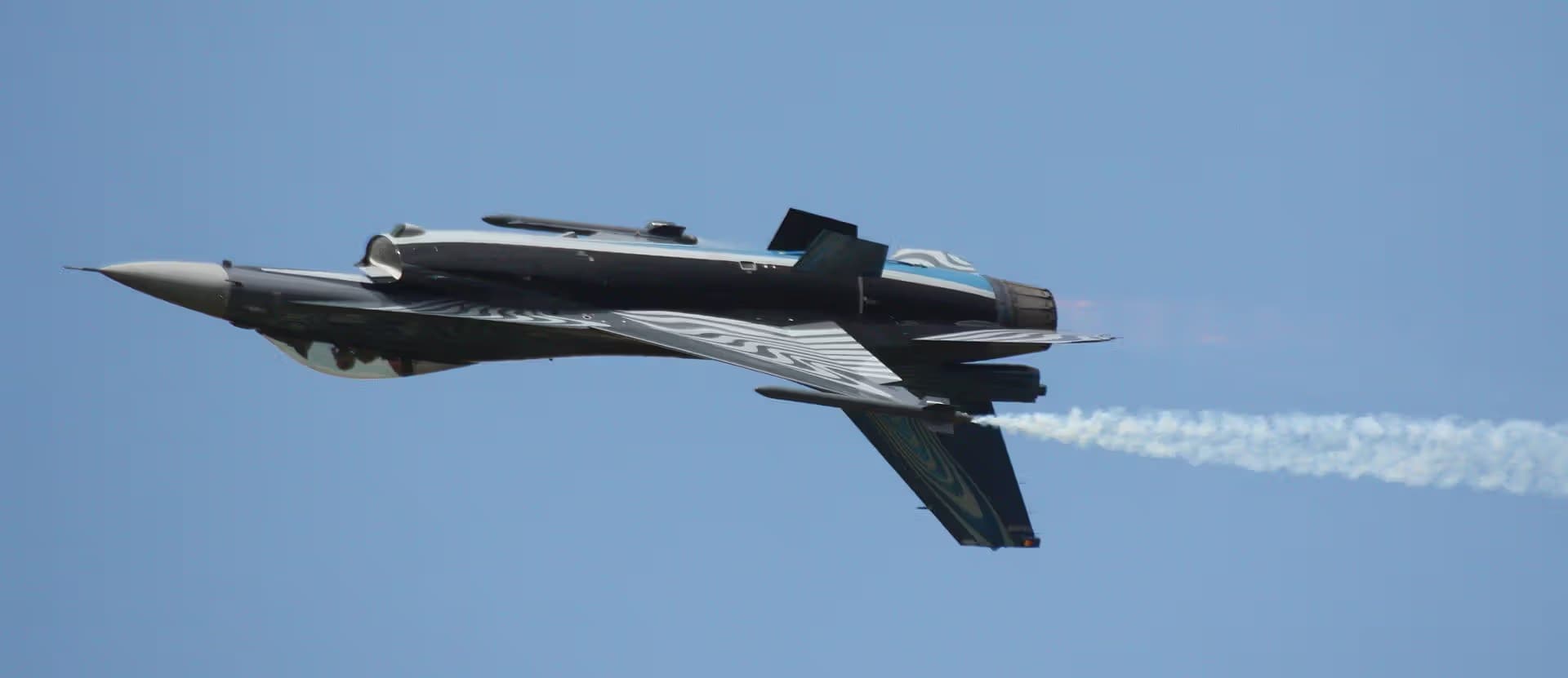 Unidentified — Single-engine aircraft