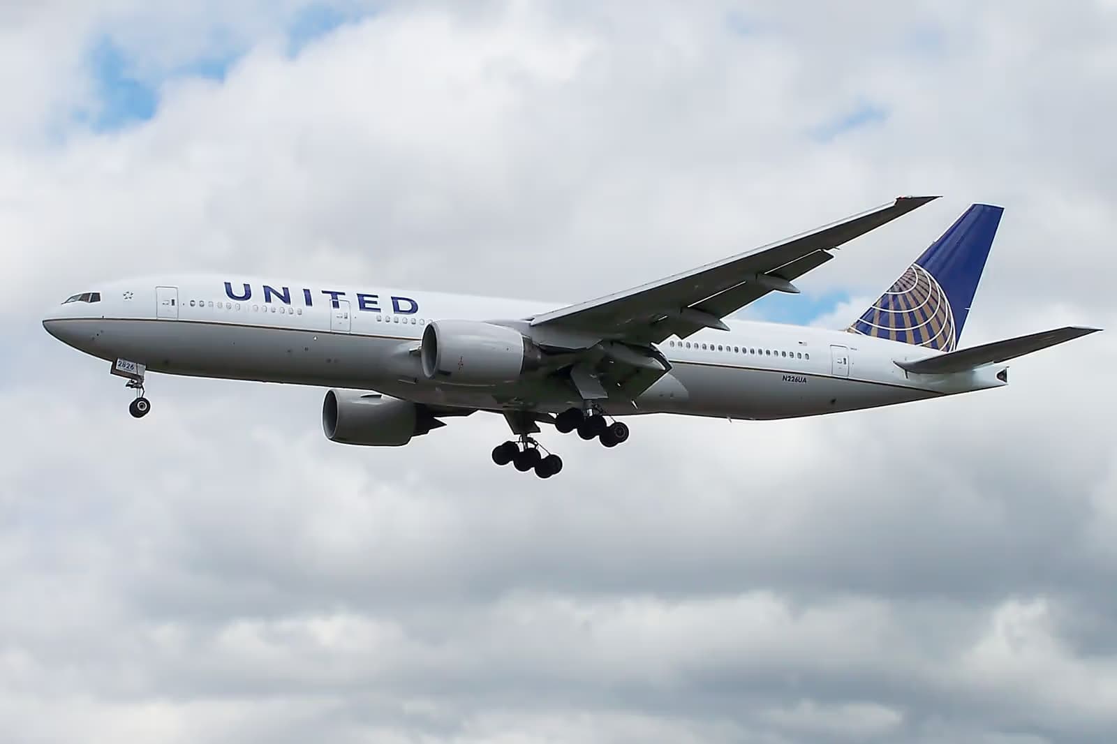 N226UA — Boeing