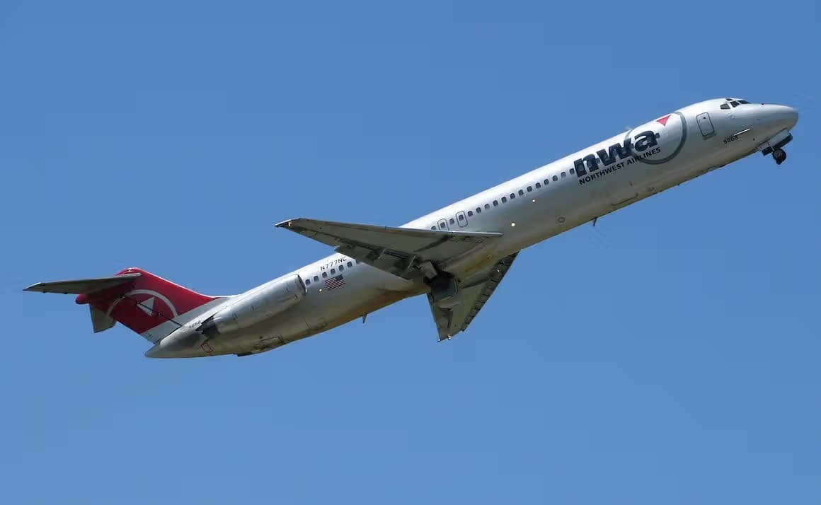 N777NC — Douglas