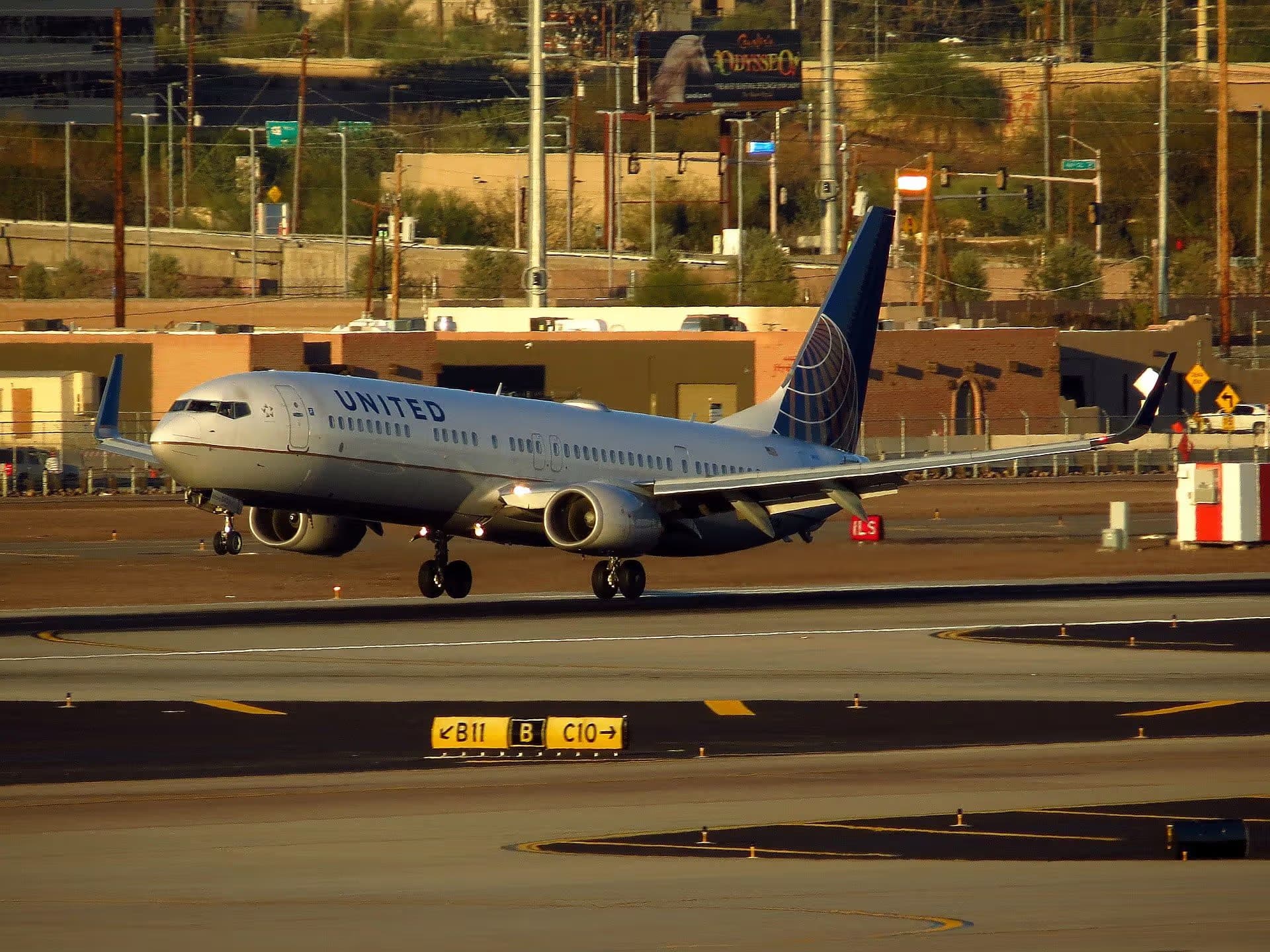 N75428 — Boeing