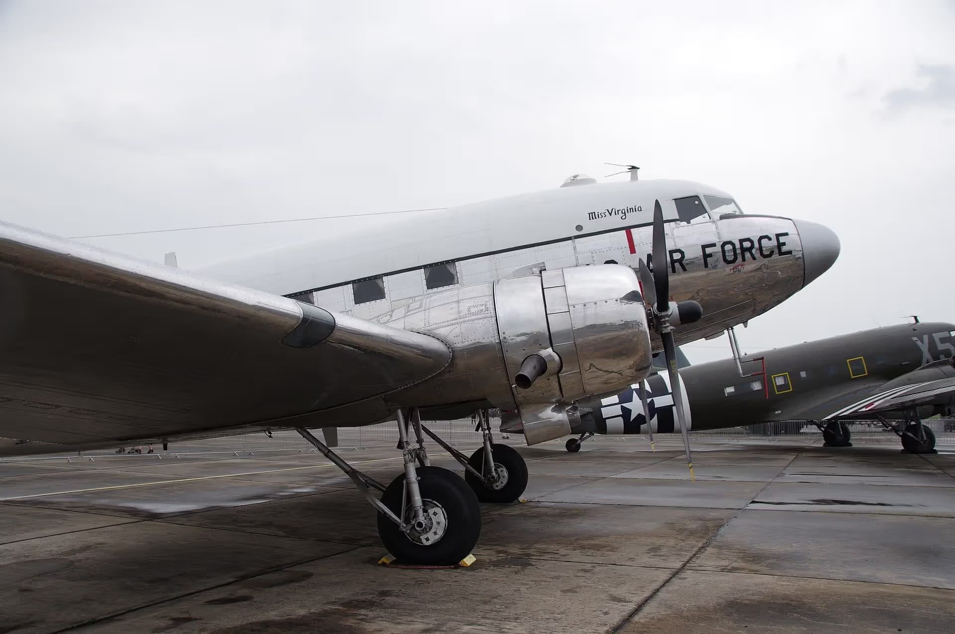 N47E — Douglas