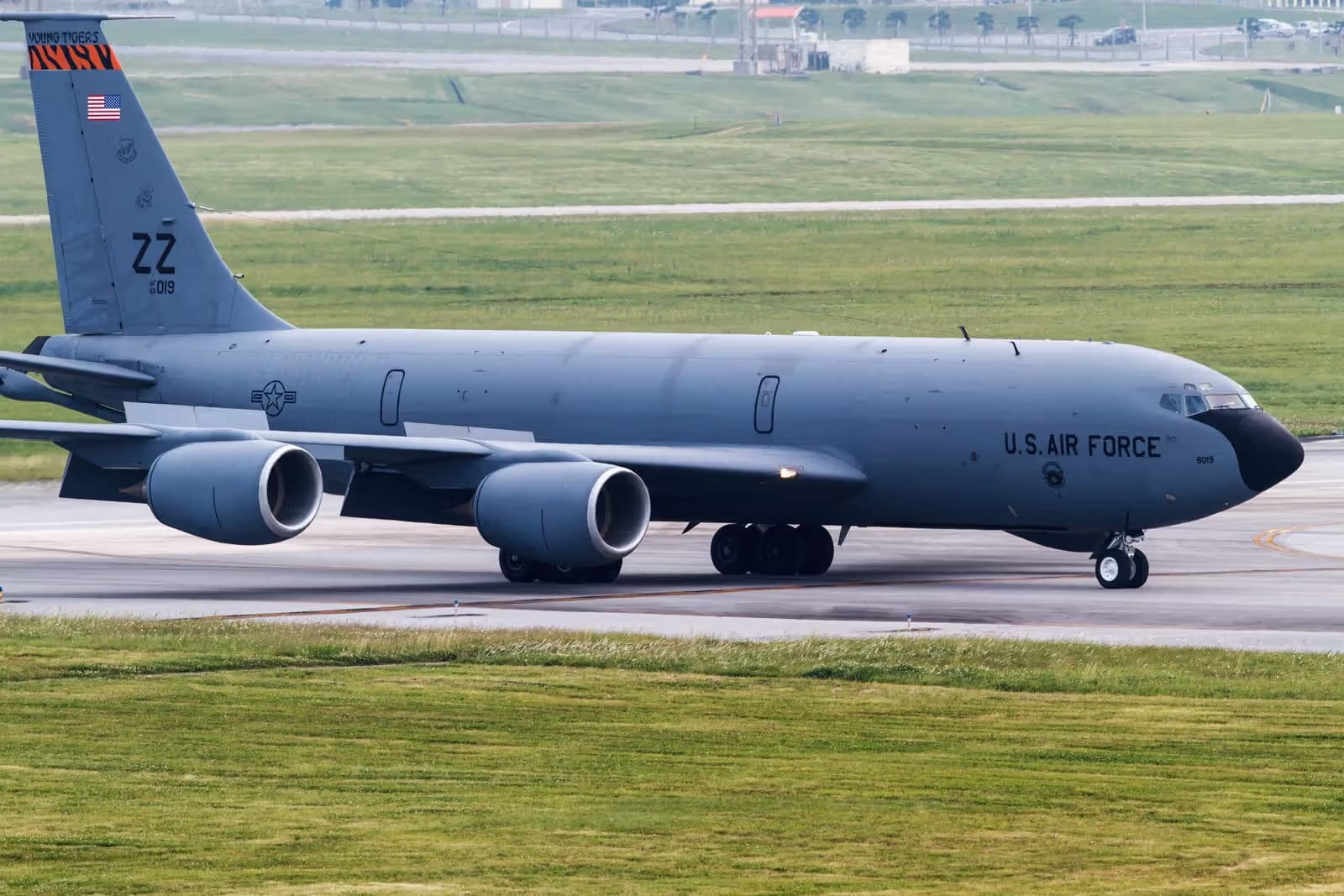 Unidentified — Boeing