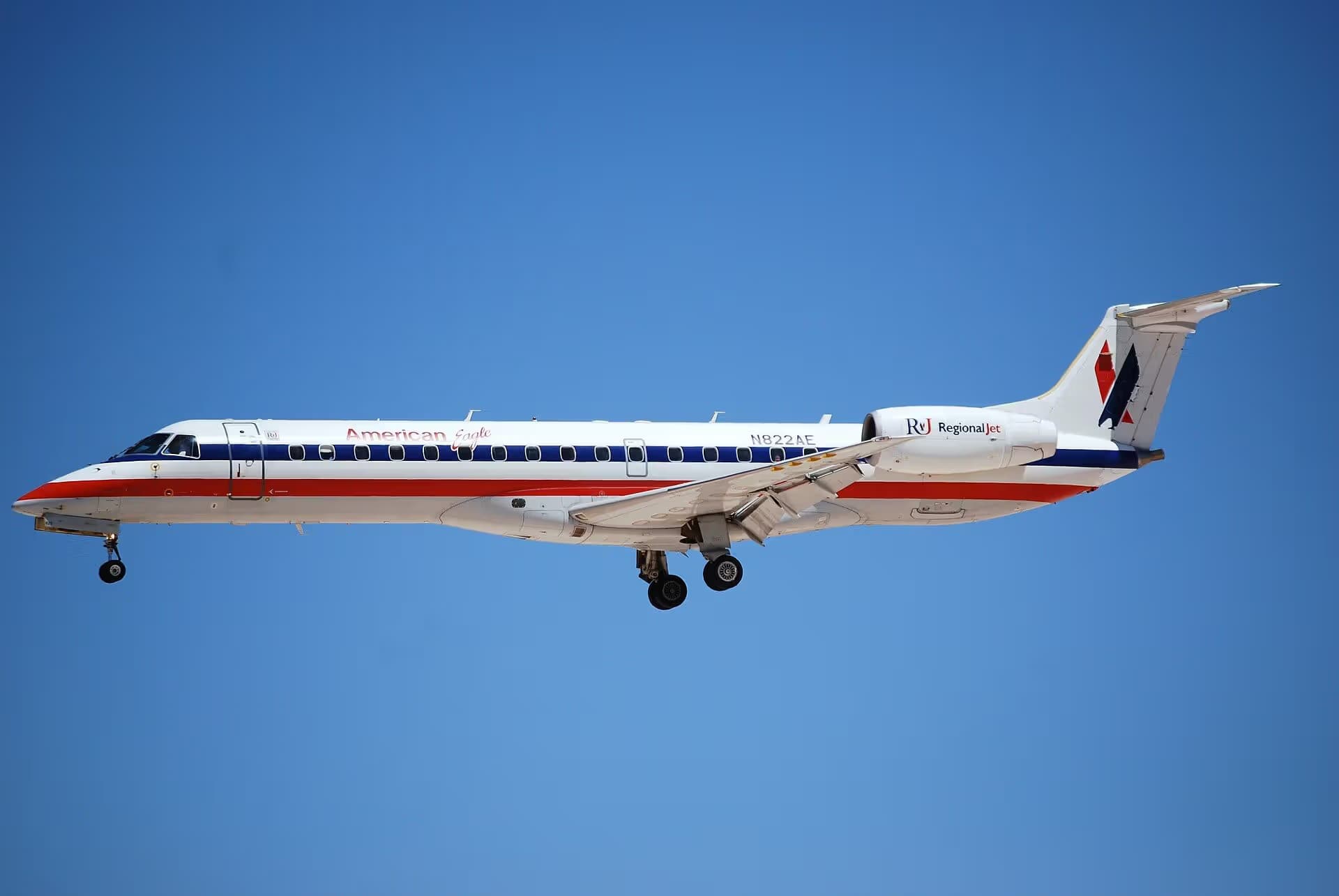 N822AE — Embraer