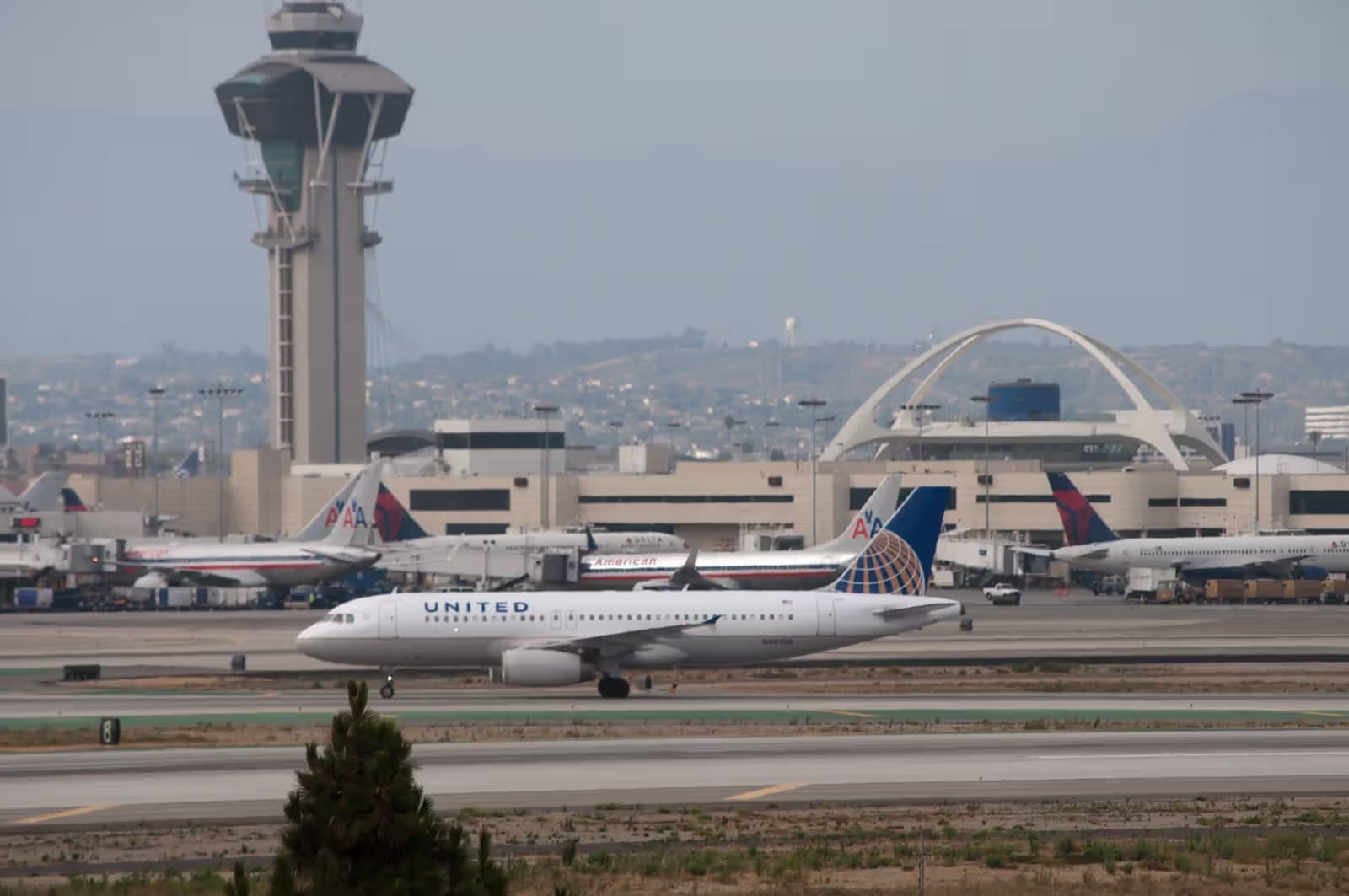 N405UA — Airbus