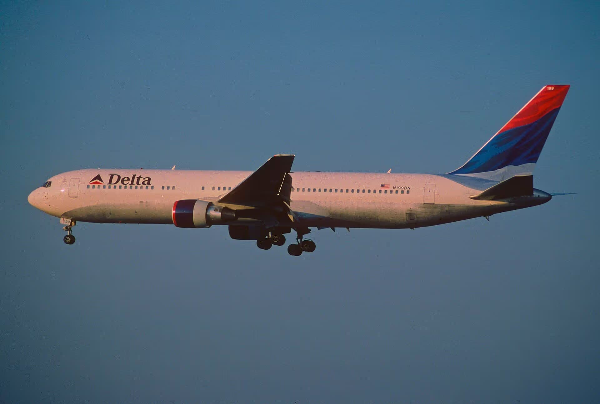 N199DN — Boeing