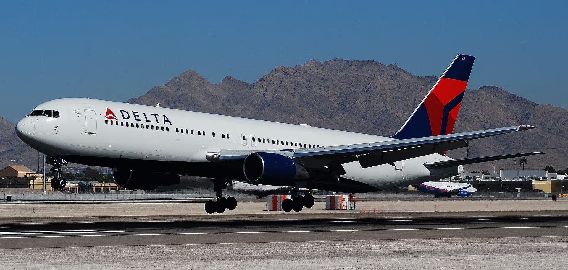 N125DL — Boeing