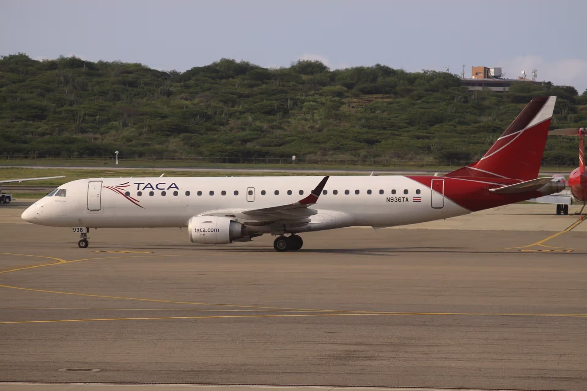 N936TA — Twin-engine aircraft