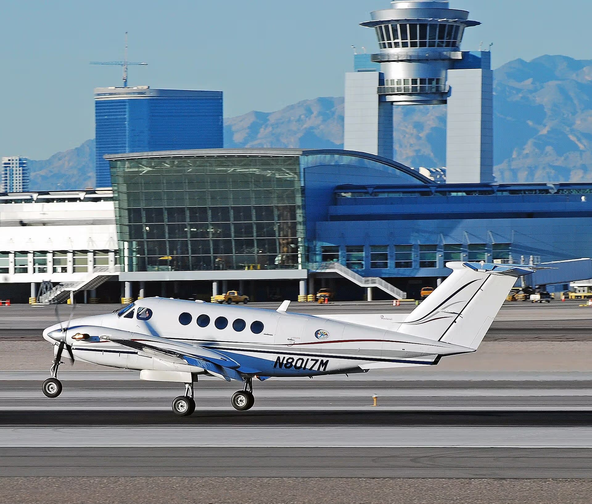 N8017M — Single-engine aircraft