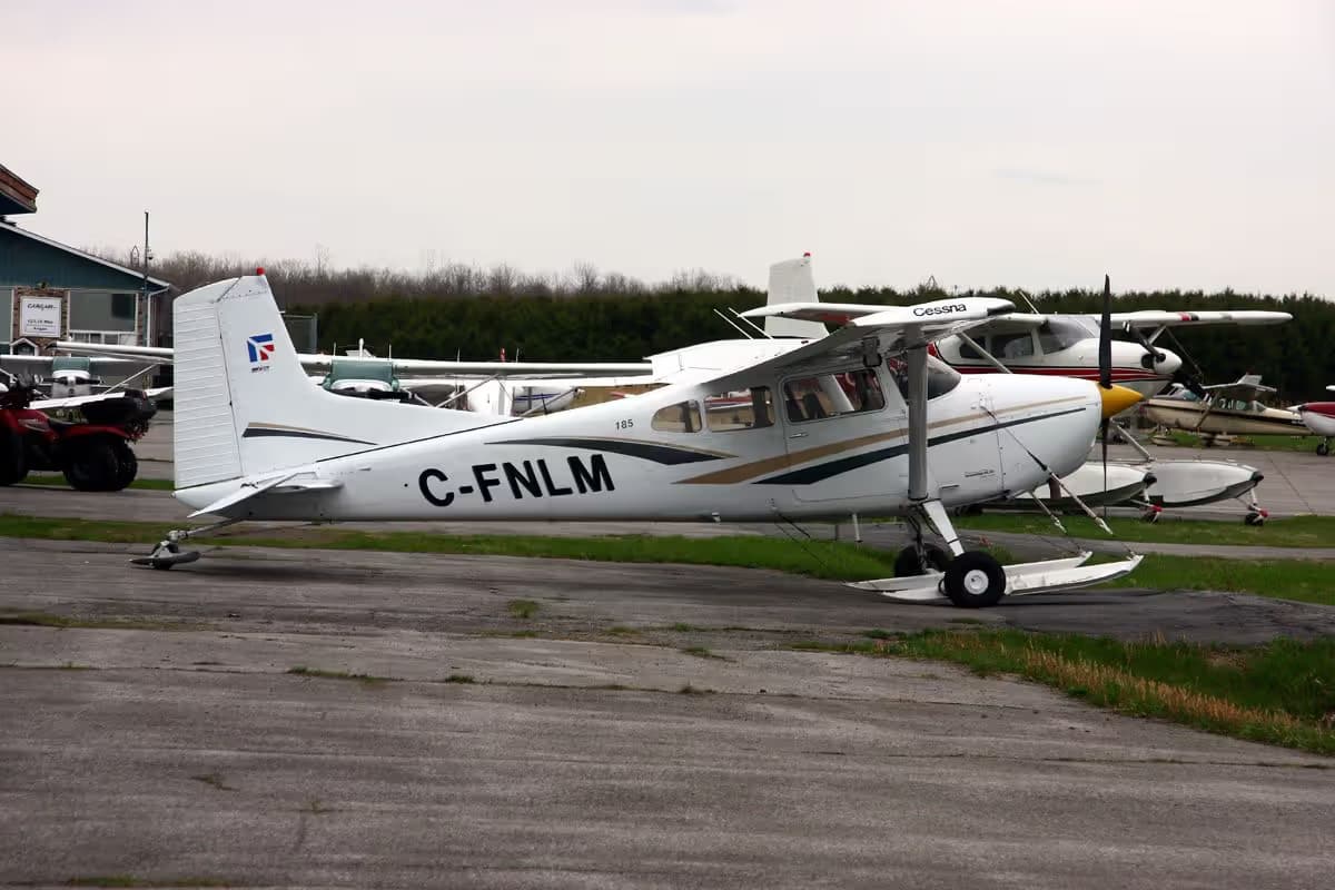 C-FNLM — Cessna