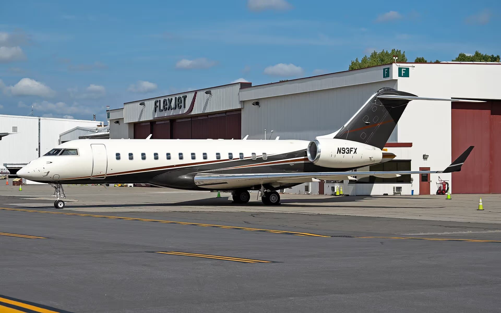N93FX — Bombardier