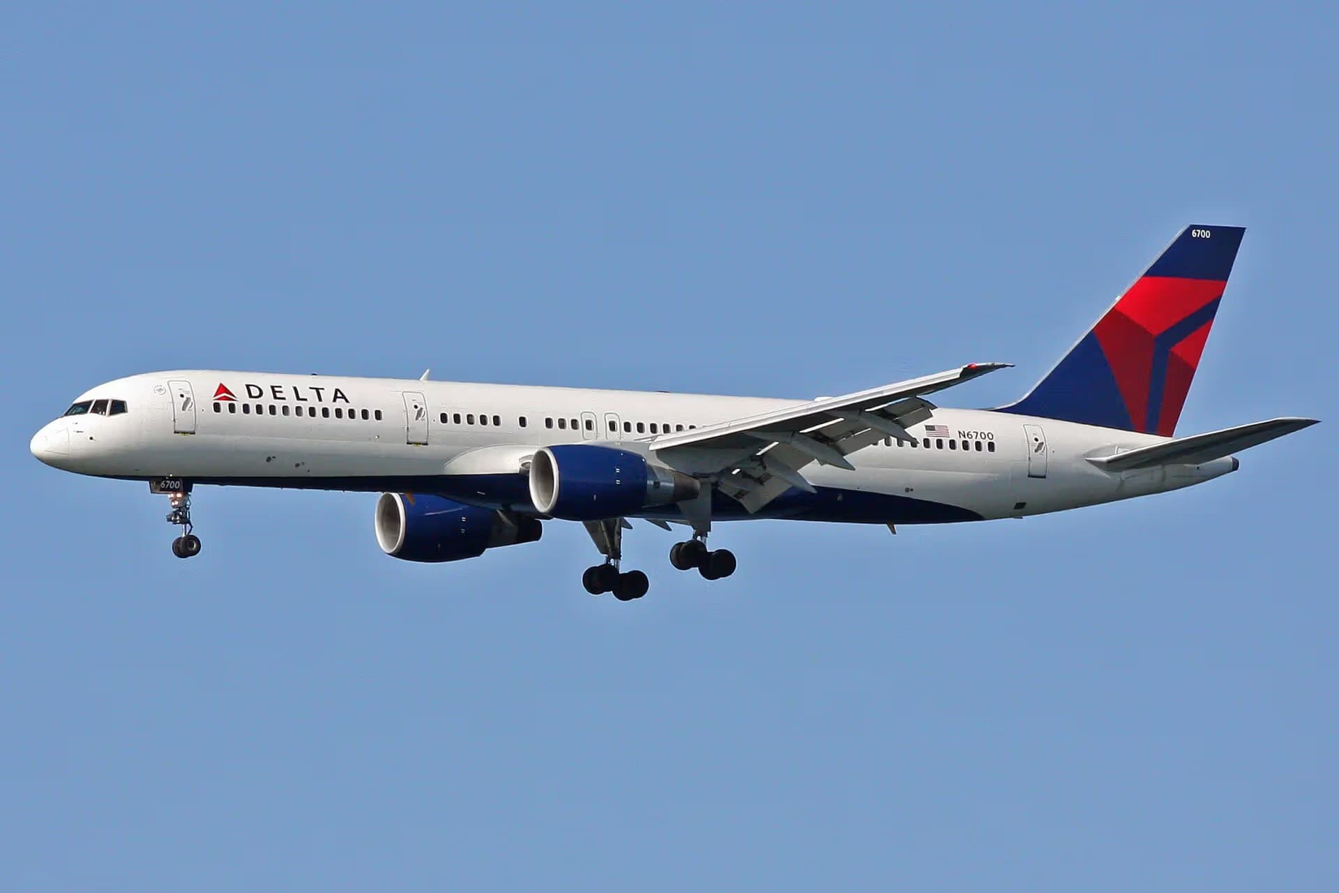 N6700 — Boeing