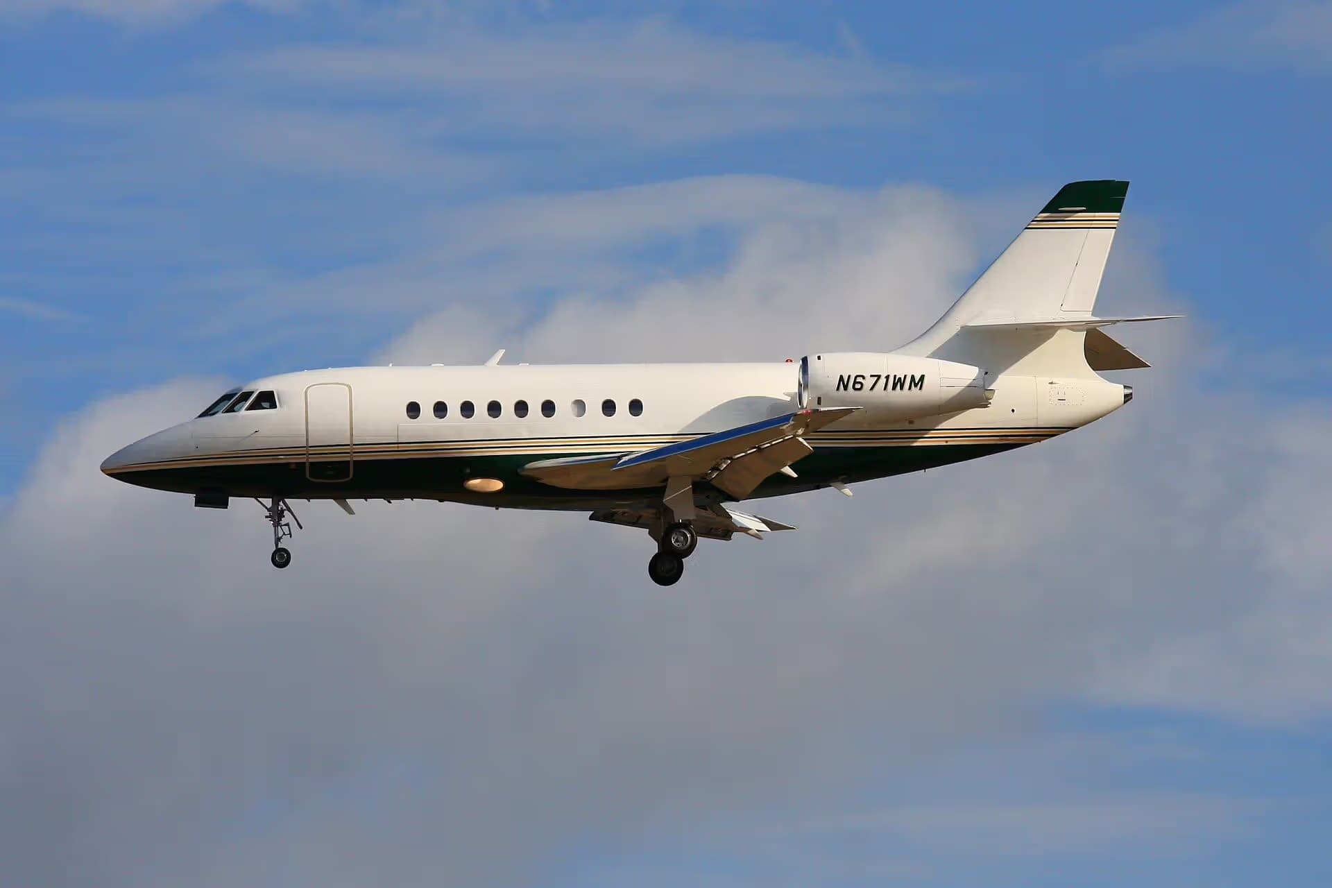 N671WM — Business jet