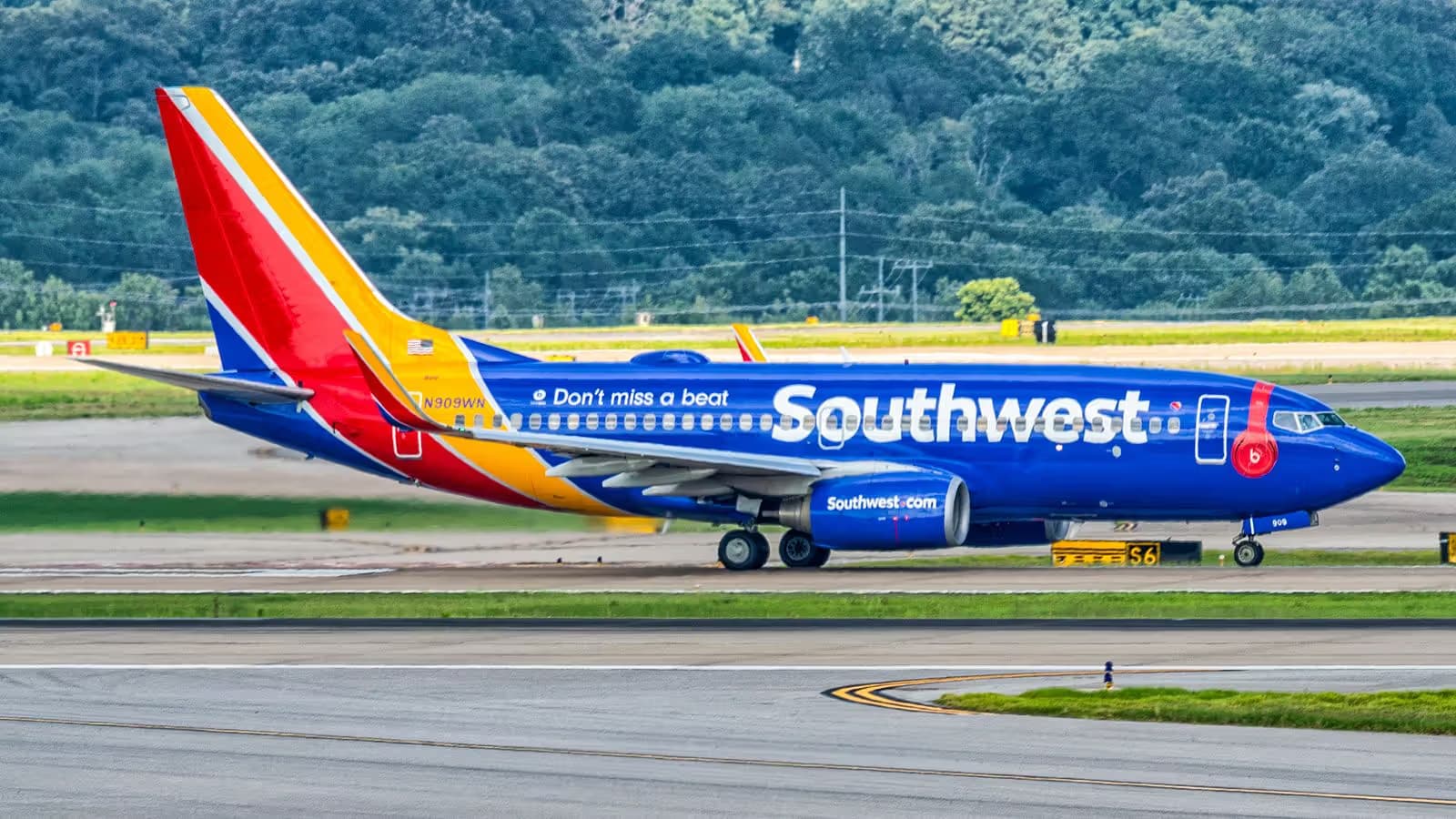 N909WN — Boeing