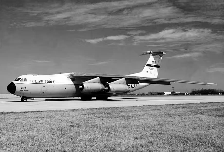 Unidentified — Lockheed