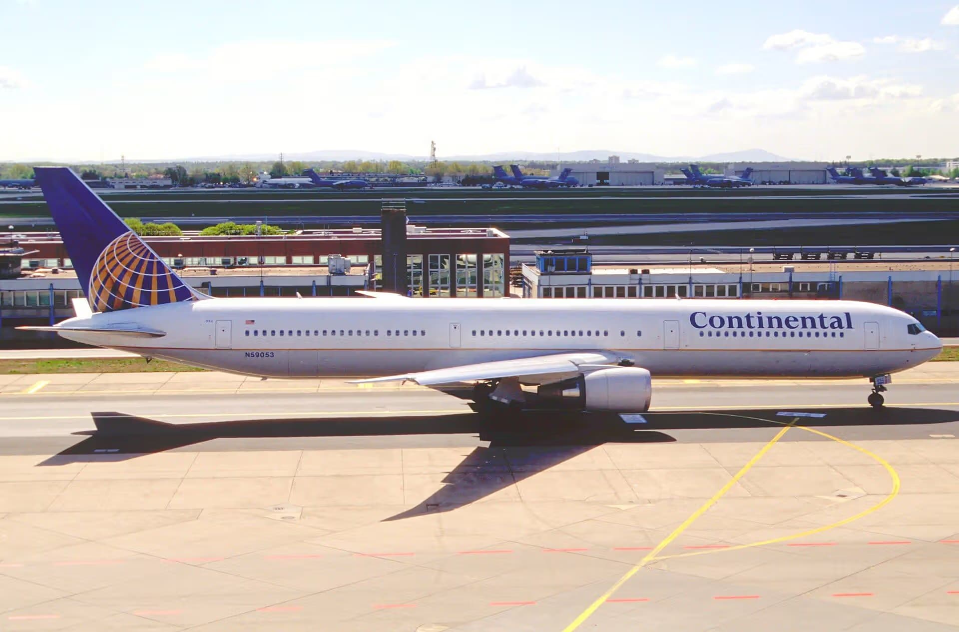 N59053 — Twin-engine aircraft