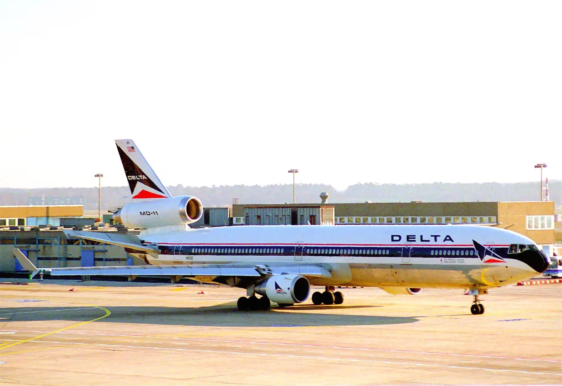 N811DE — Douglas