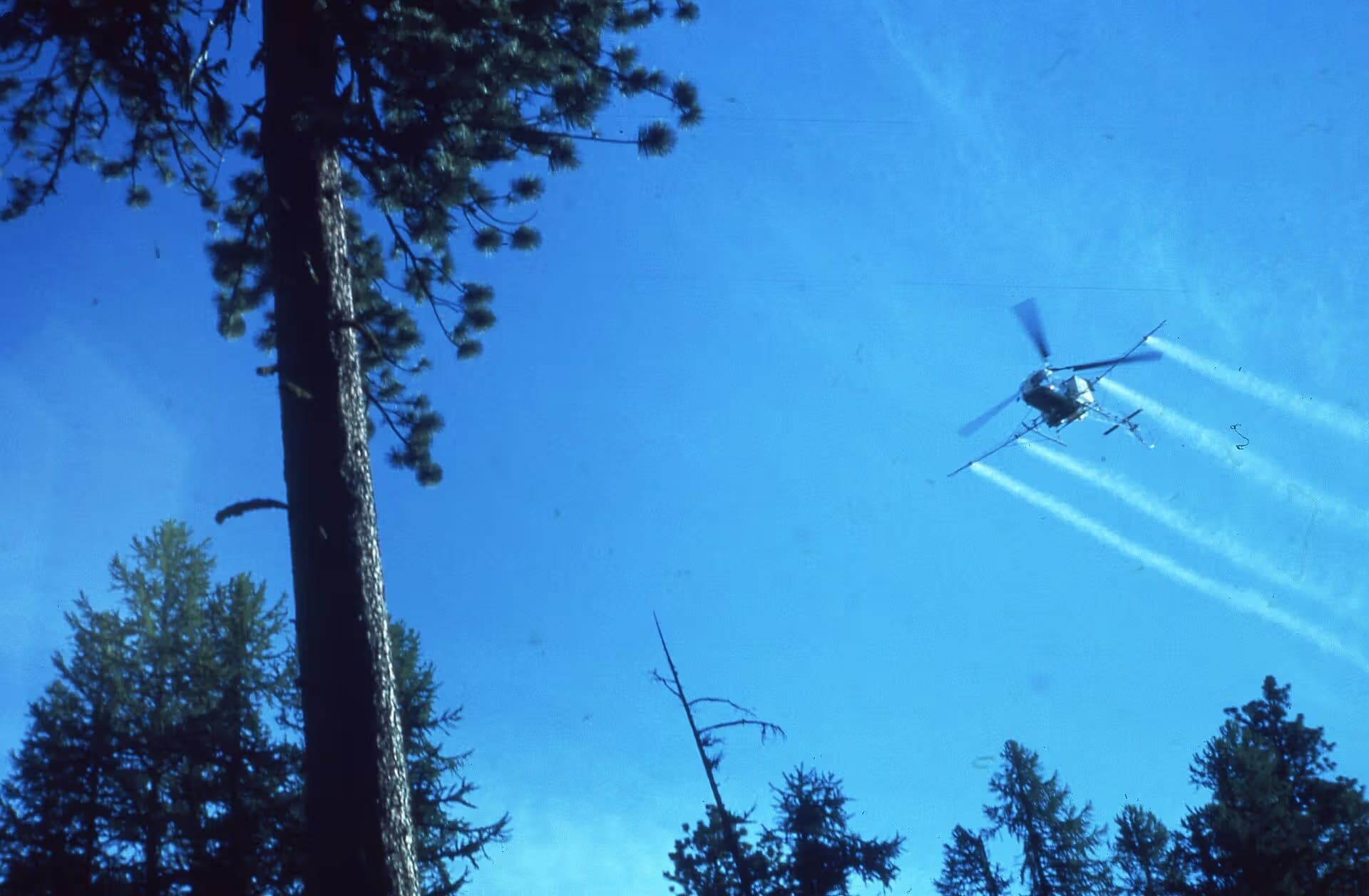 N47276 — Helicopter
