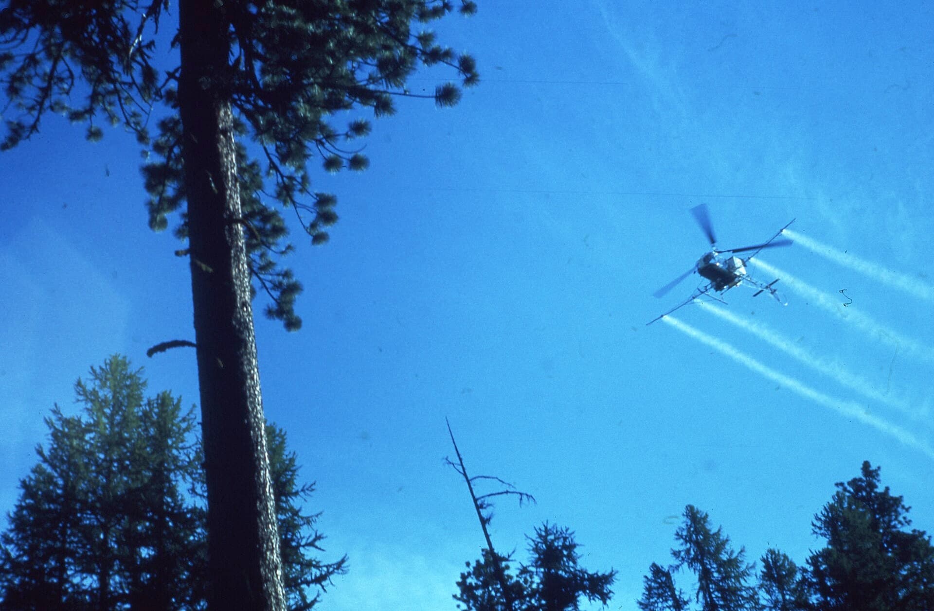 N47276 — Helicopter