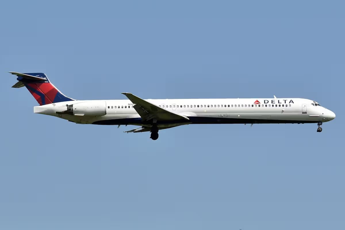 N962DN — Aircraft