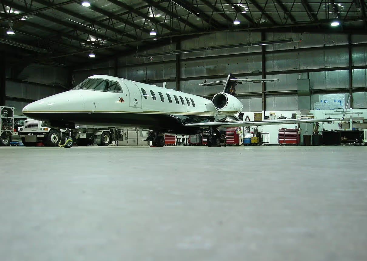 N334AF — Business jet