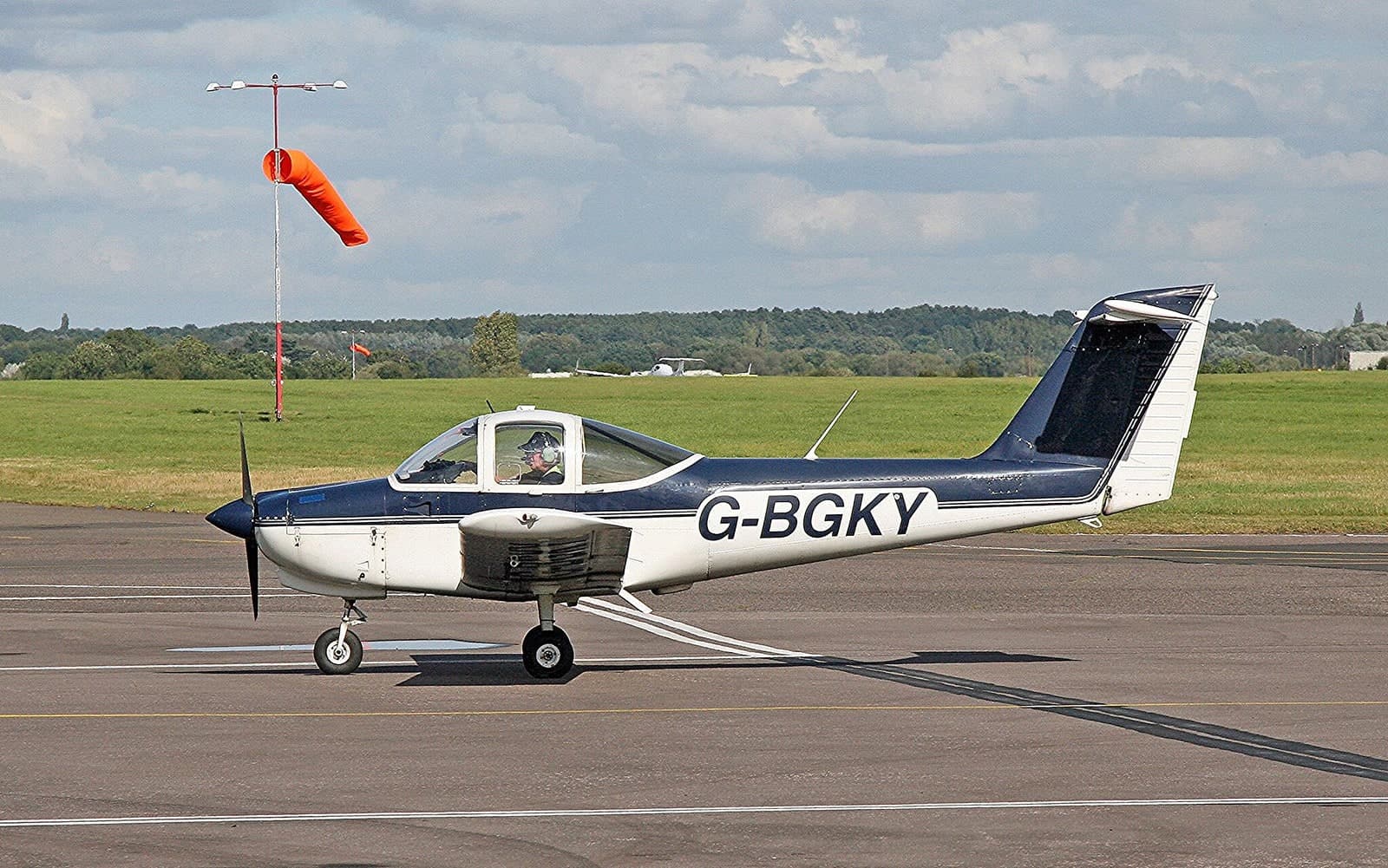 G-BGKY — Piper