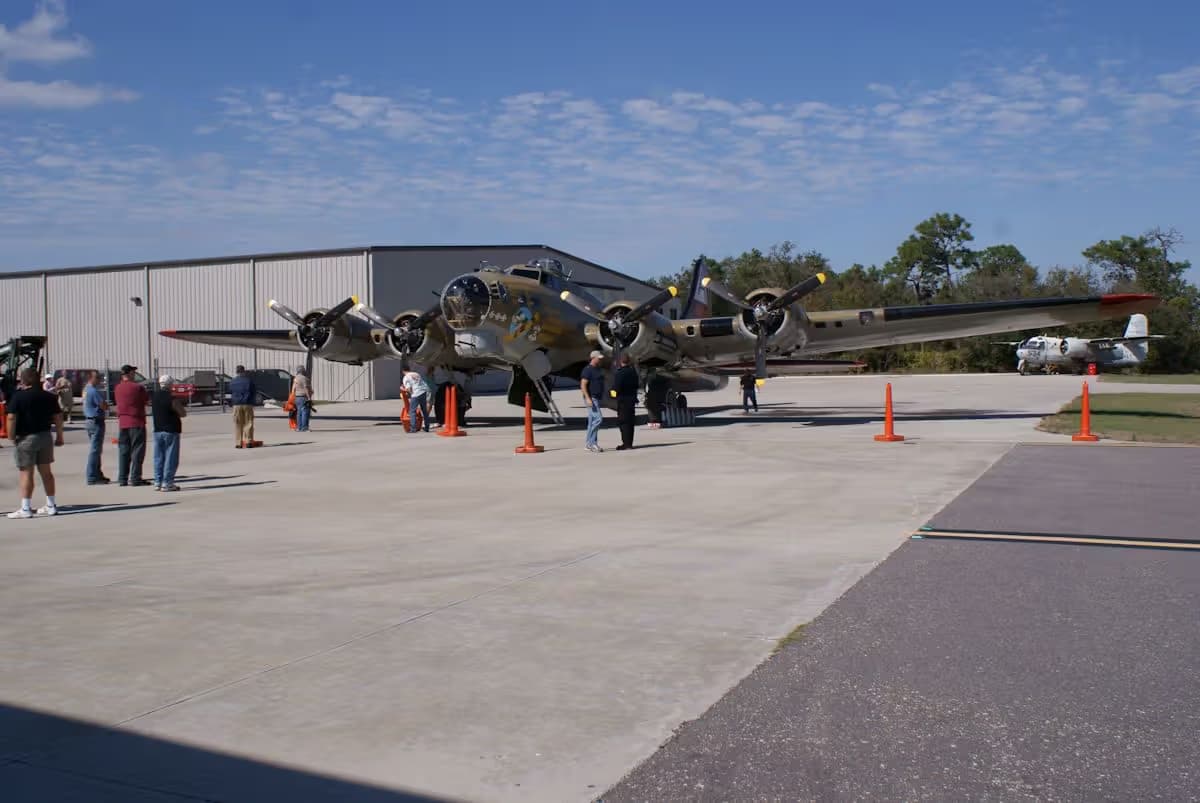 Unidentified — Warbird