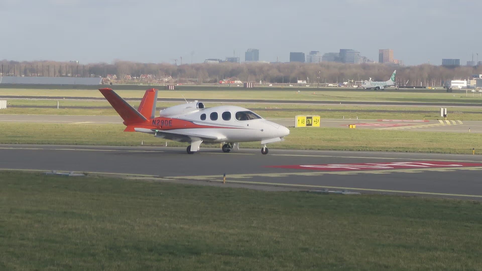 N29DE — Cirrus