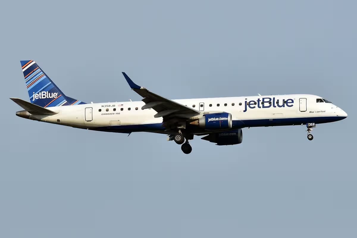 N358JB — Embraer