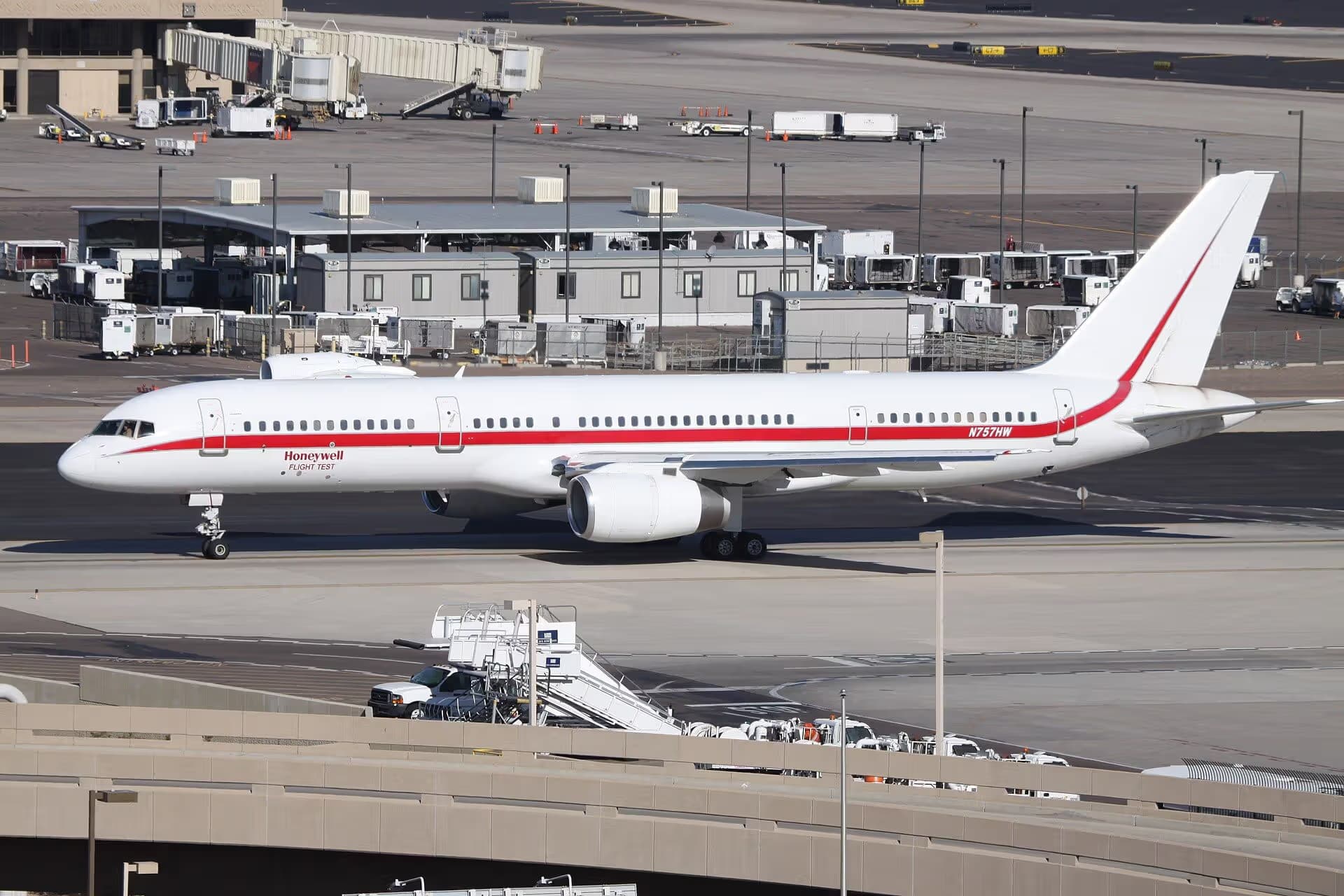 N757HW — Boeing