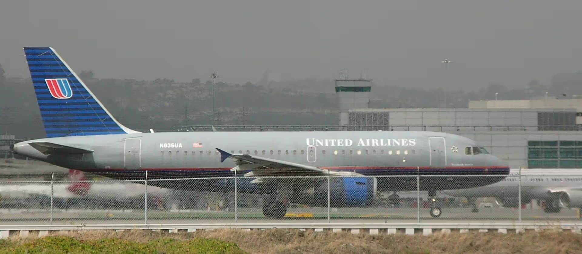 N836UA — Airbus