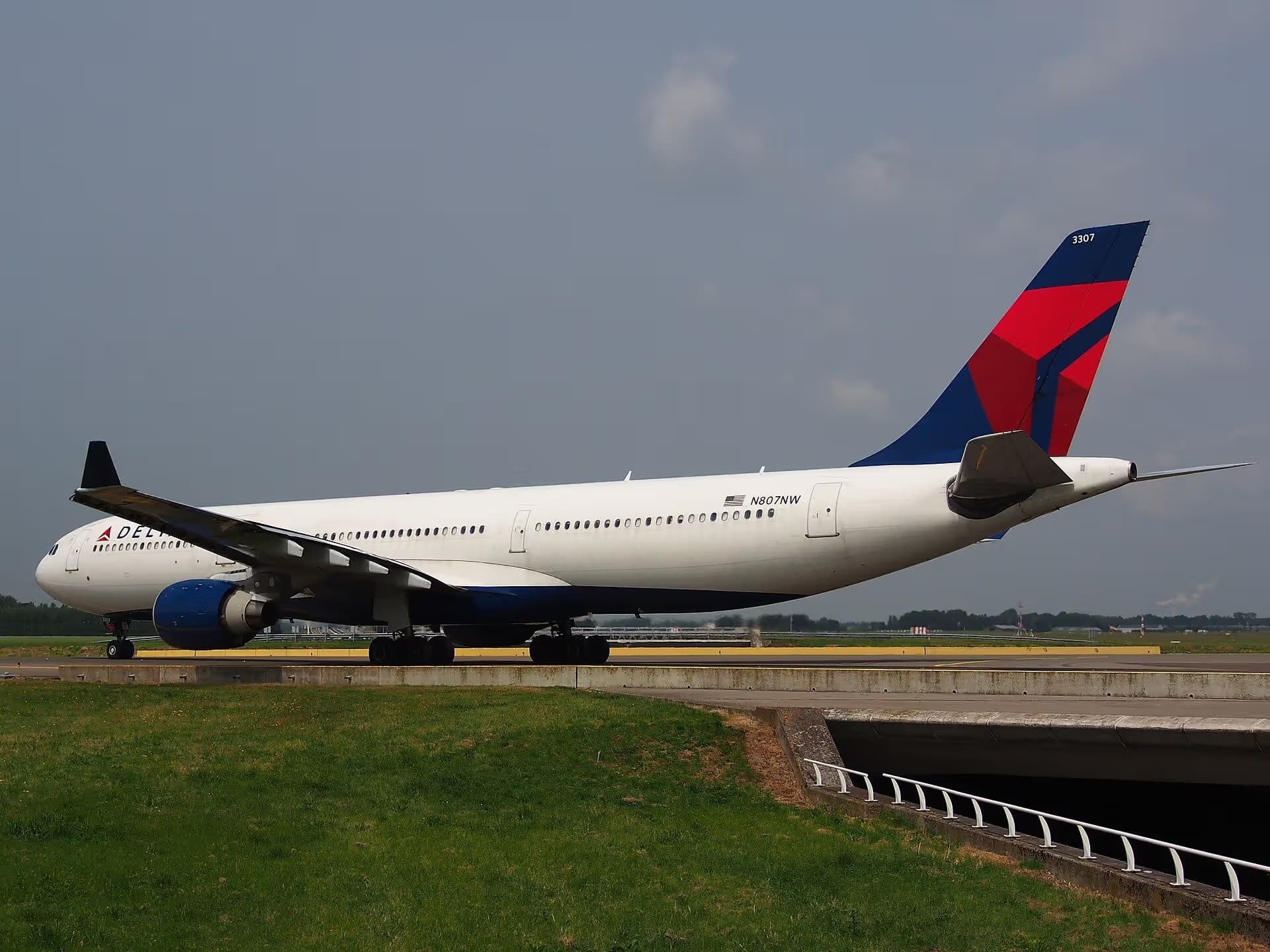 N807NW — Airbus