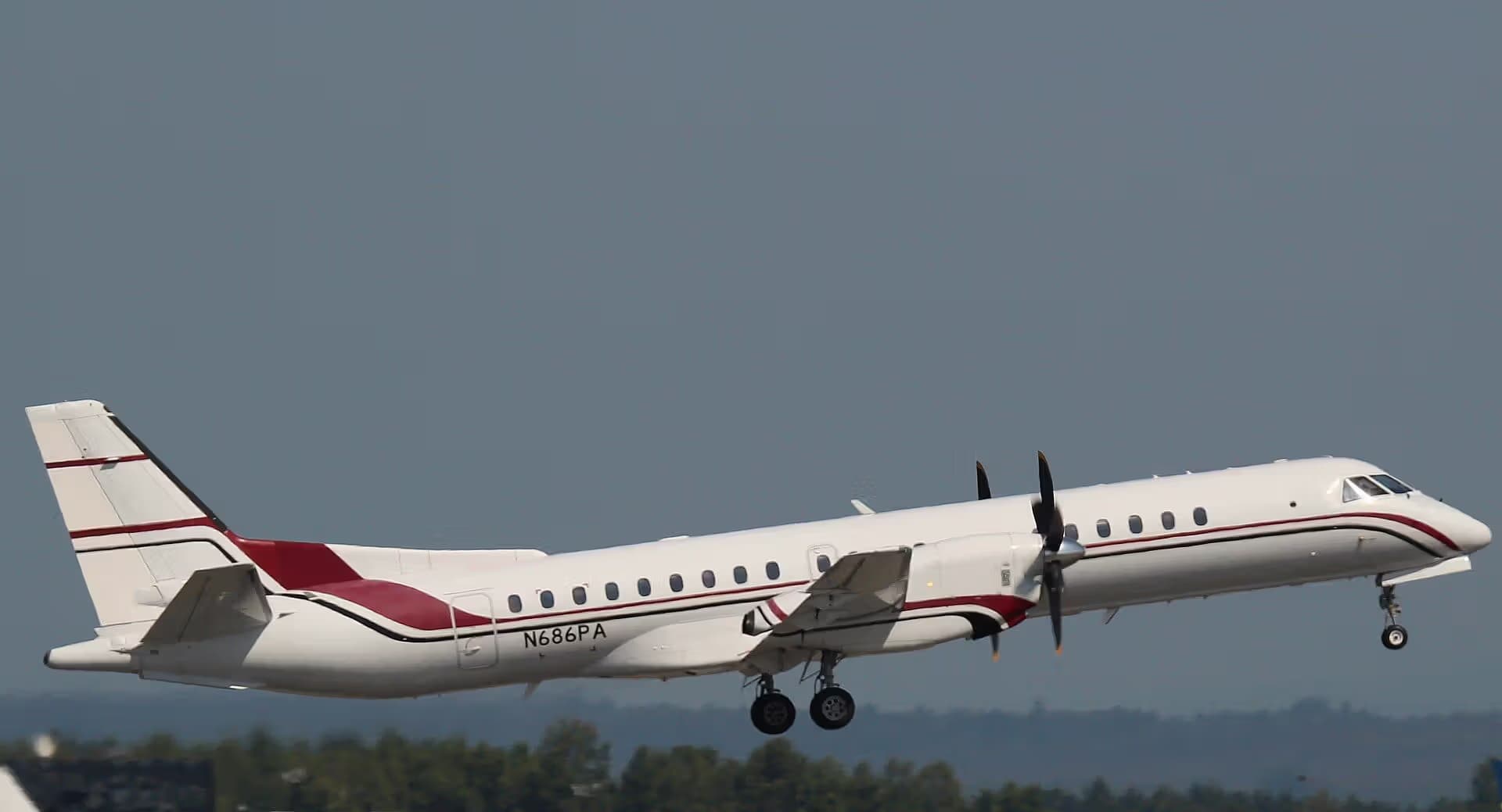 N686PA — Twin-engine aircraft