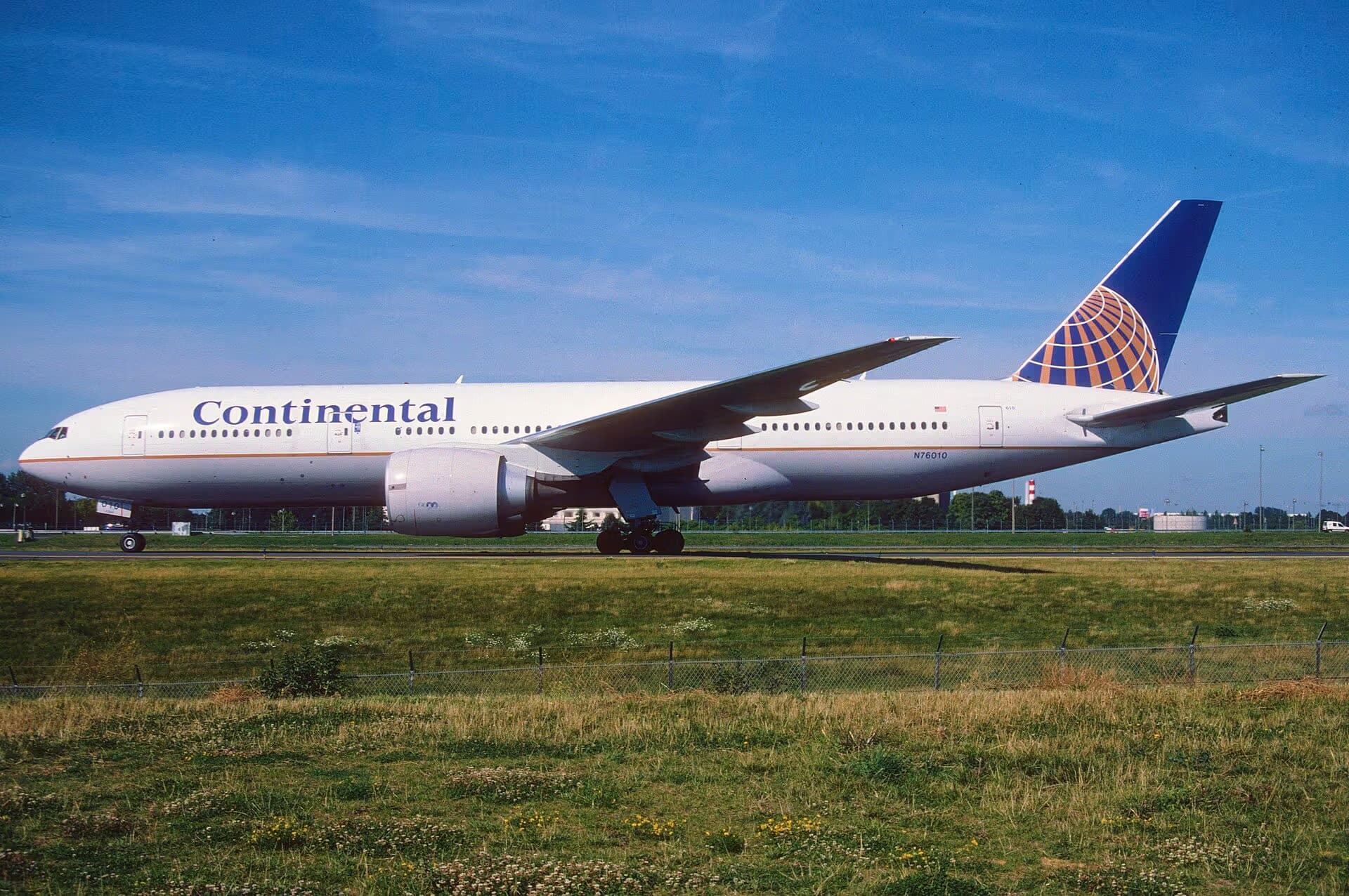 N76010 — Boeing