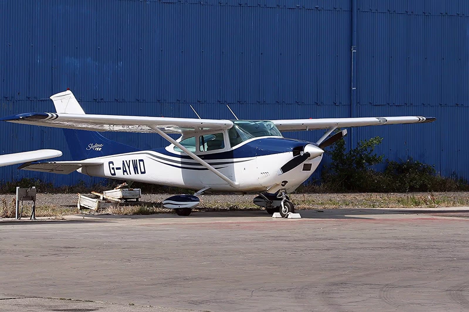 G-AYWD — Cessna