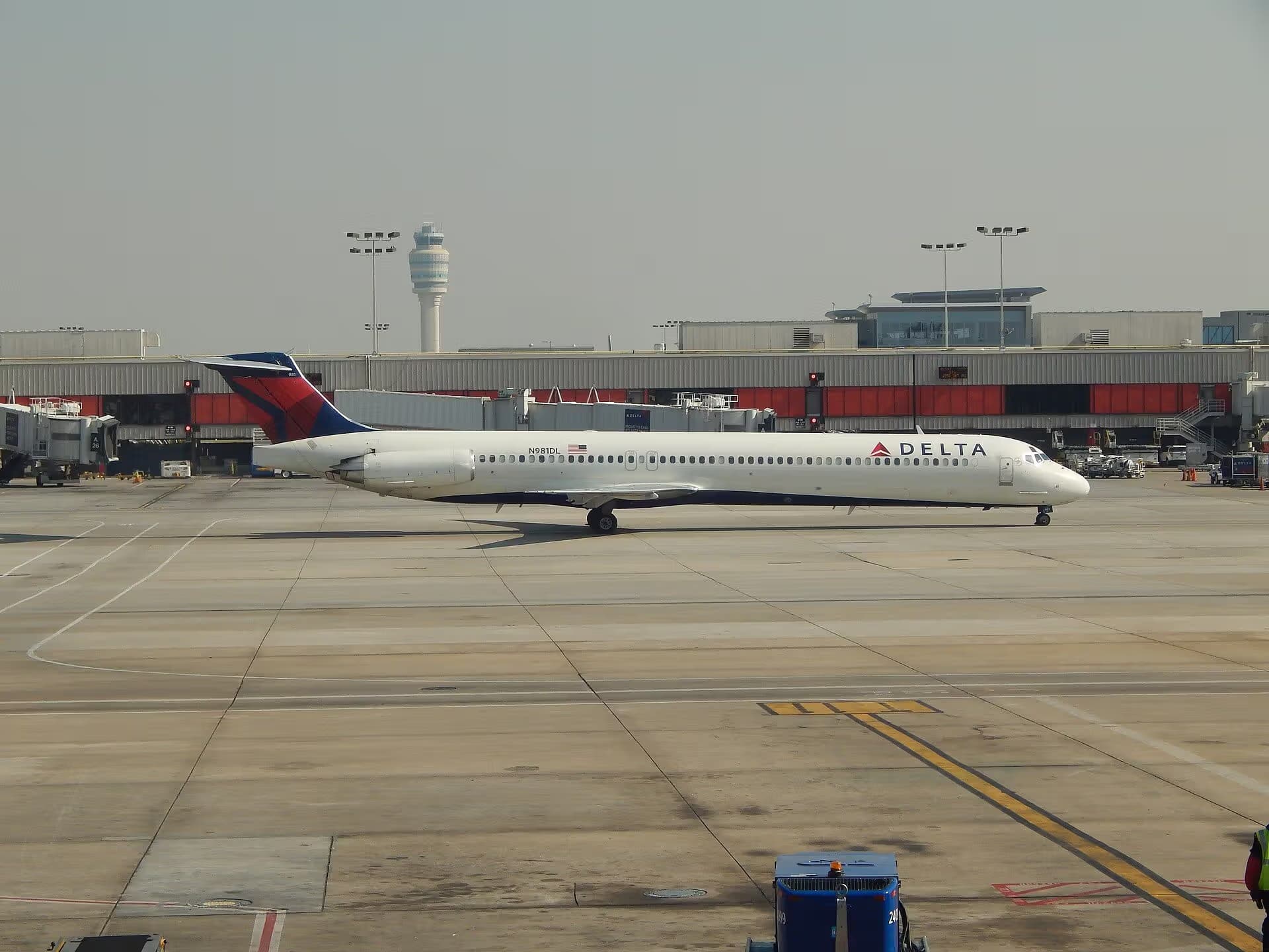 N981DL — Aircraft