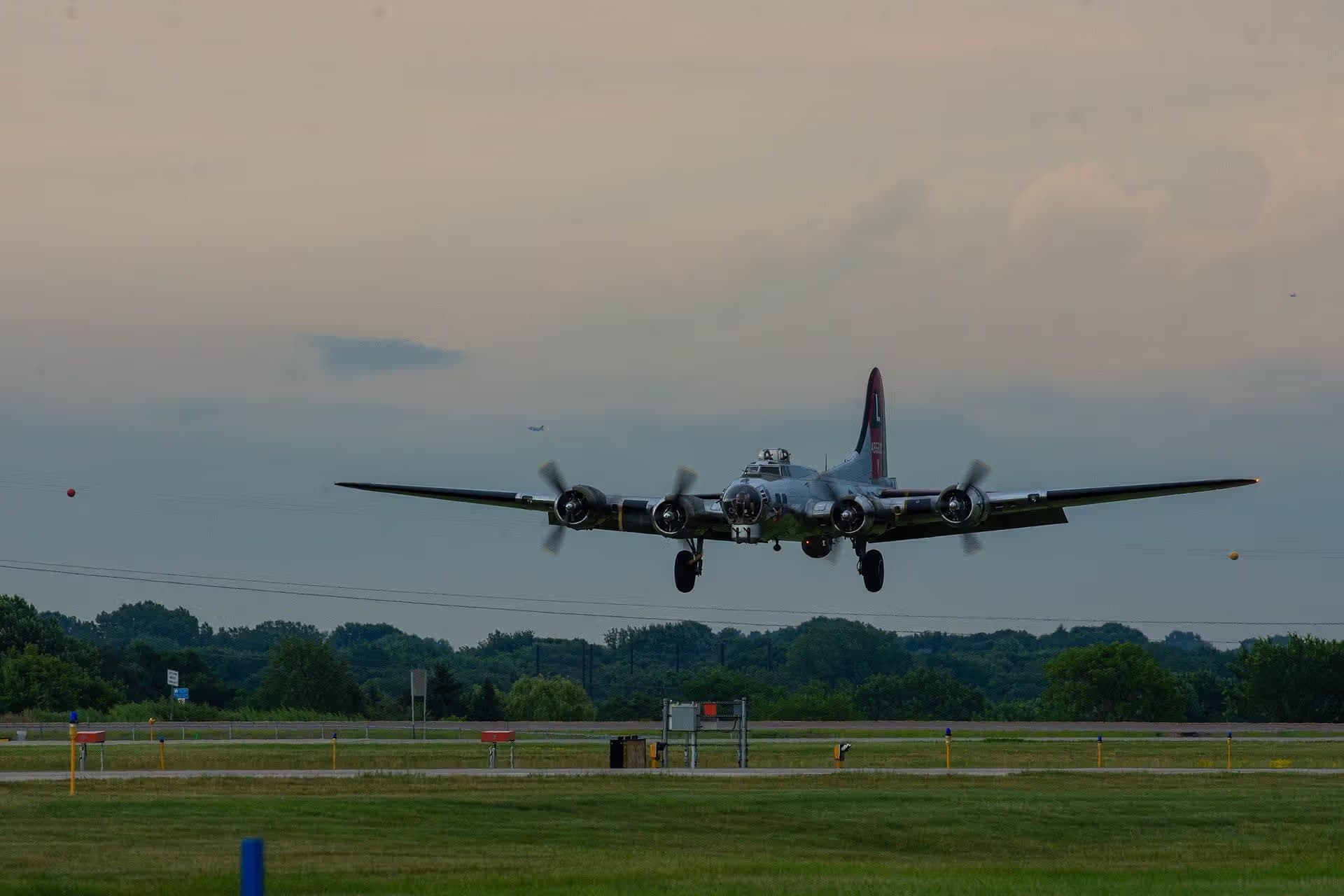 Unidentified — Warbird