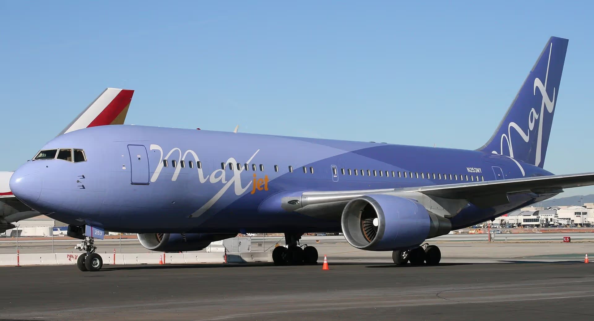 N253MY — Twin-engine aircraft
